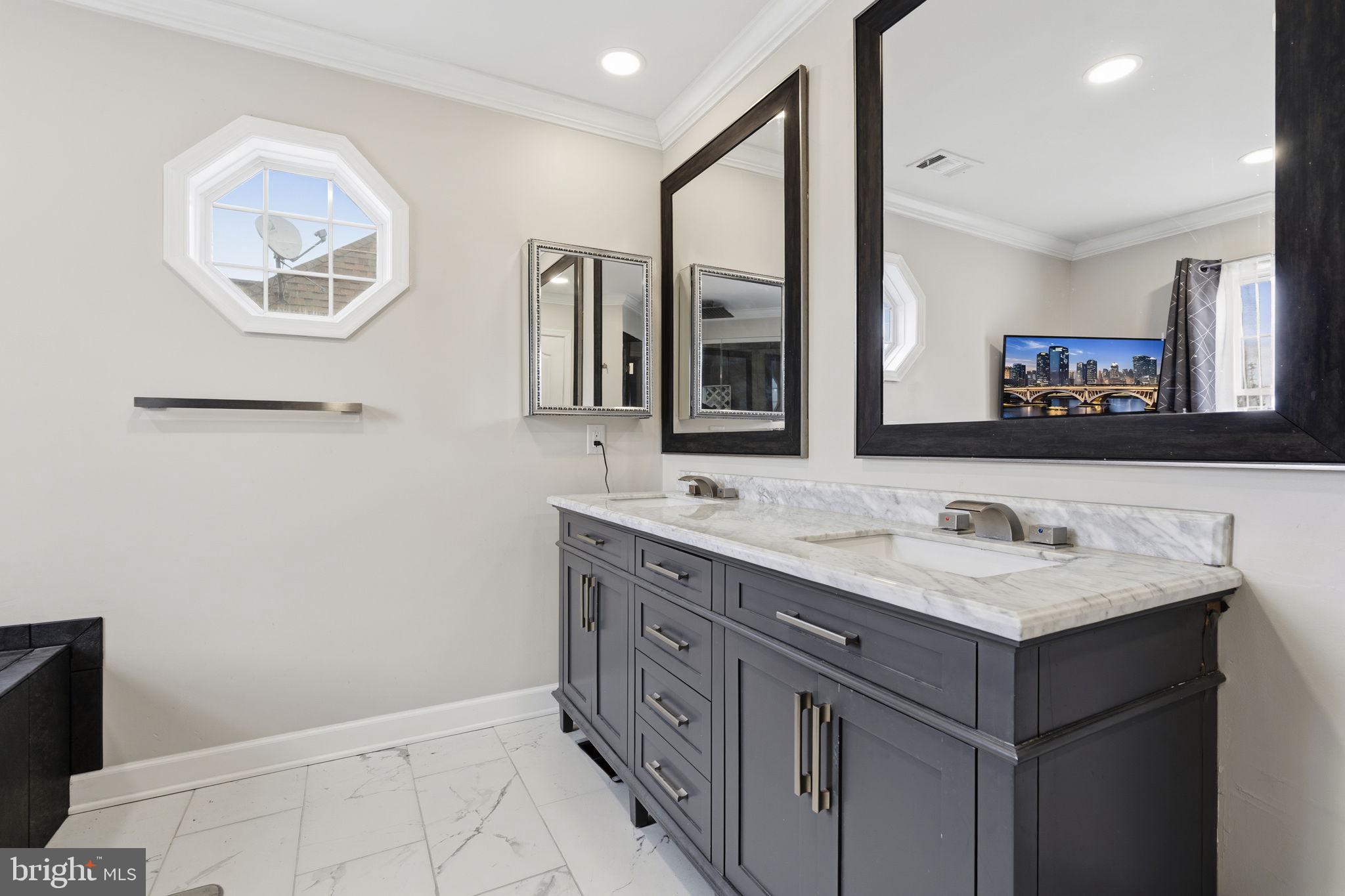 WORMANS MILL - Residential