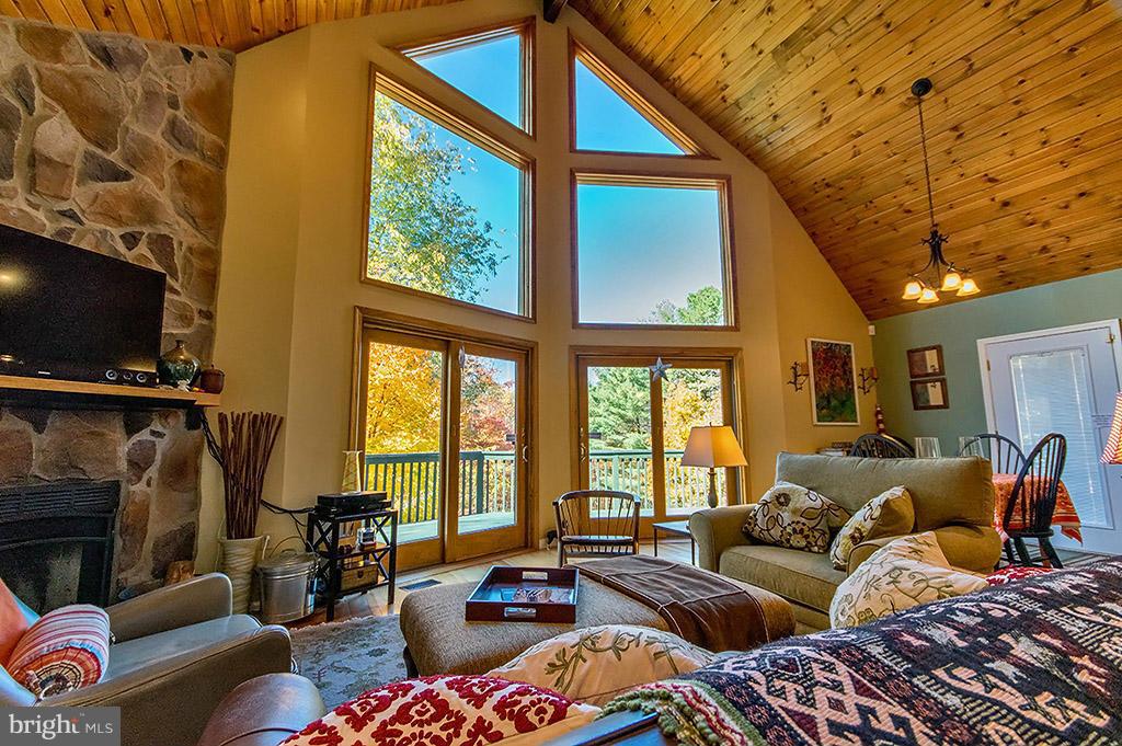 BEAVER DAM WOODS - Residential