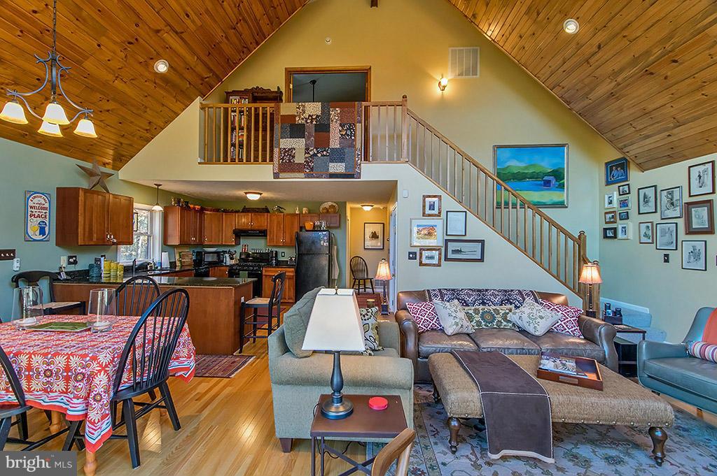 BEAVER DAM WOODS - Residential