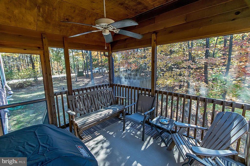 BEAVER DAM WOODS - Residential