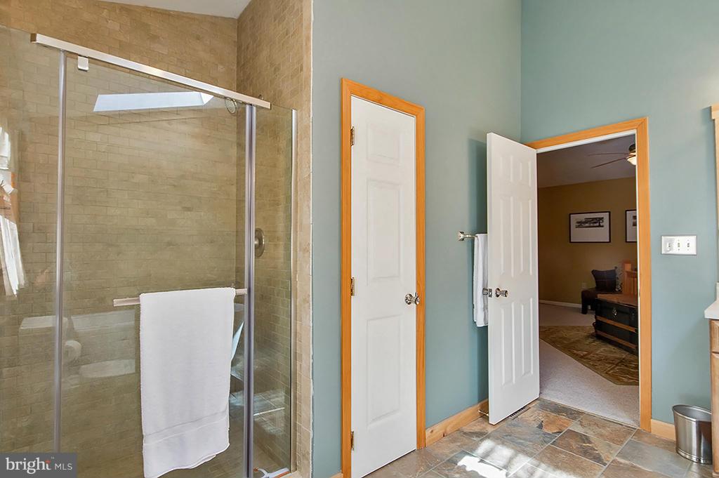 BEAVER DAM WOODS - Residential