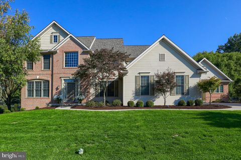 Photo of 2149 Colleens Way, Lancaster, PA 17601 (MLS # PALA2049724)