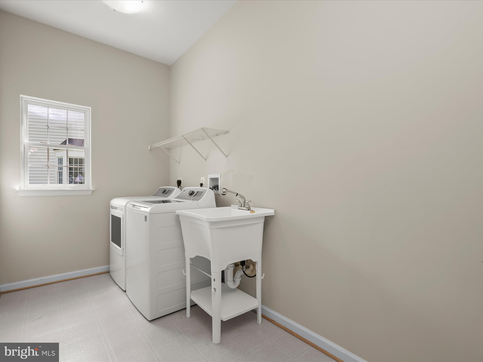 OATLAND FARM - Residential