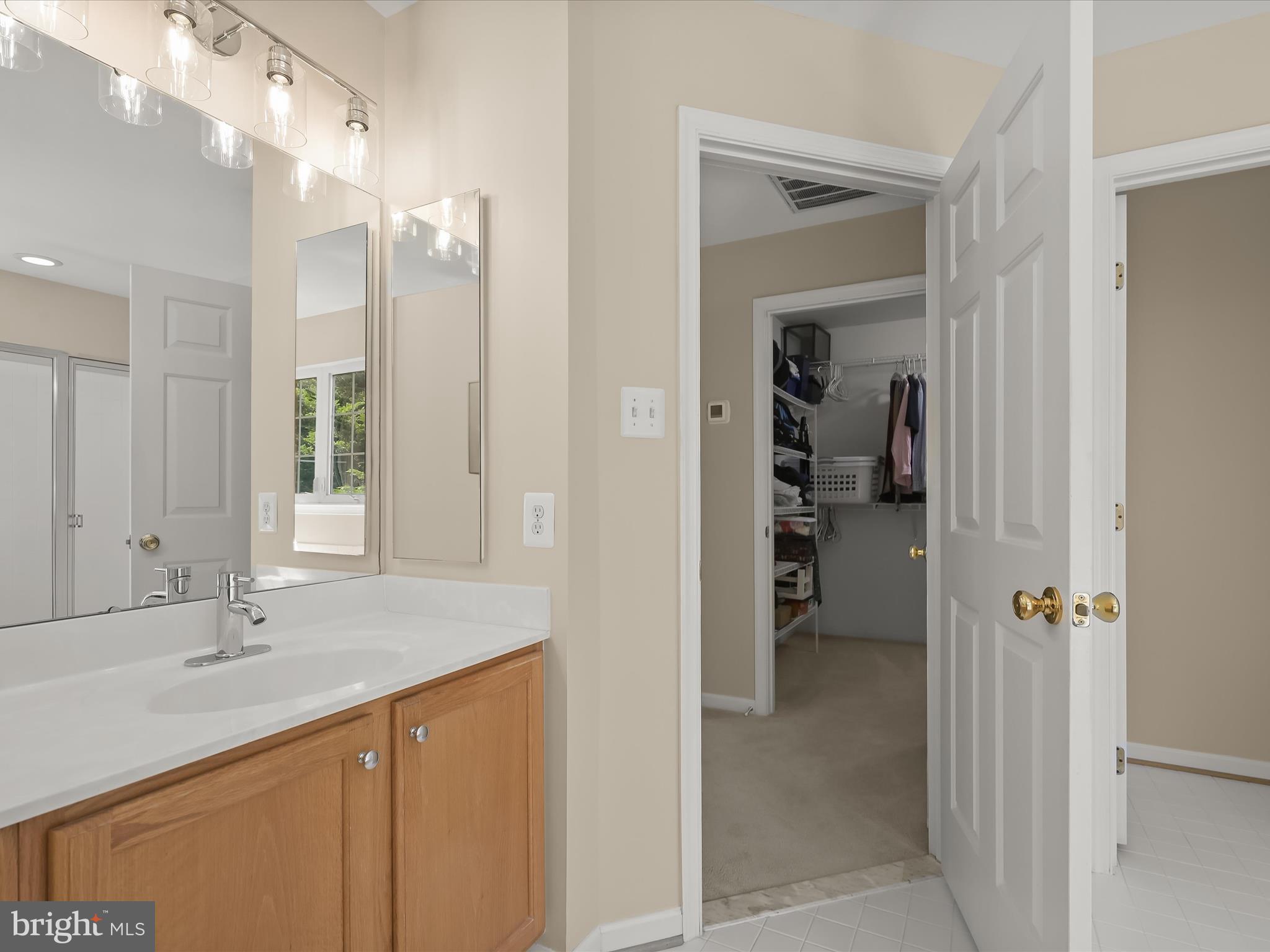 OATLAND FARM - Residential