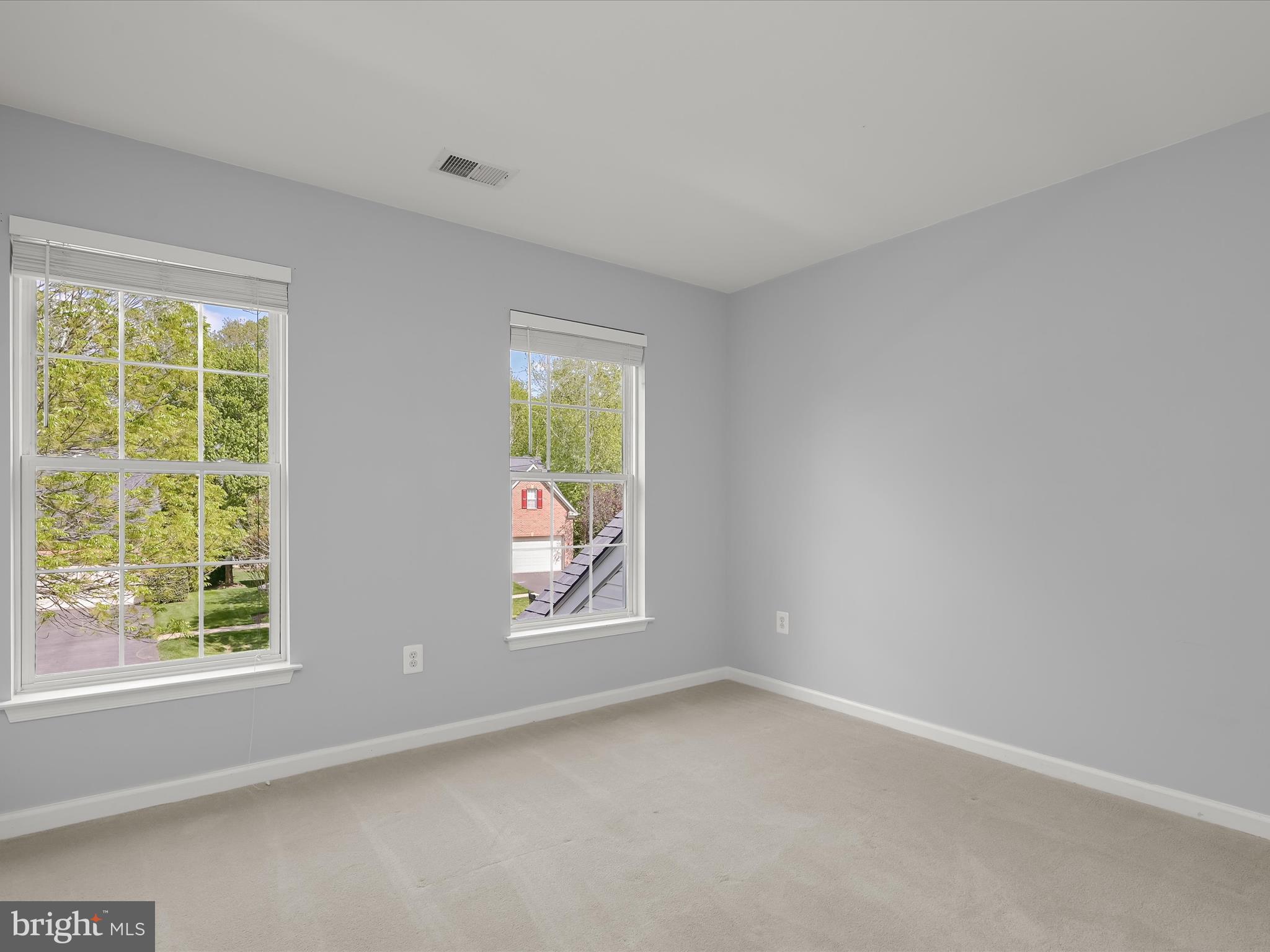 OATLAND FARM - Residential