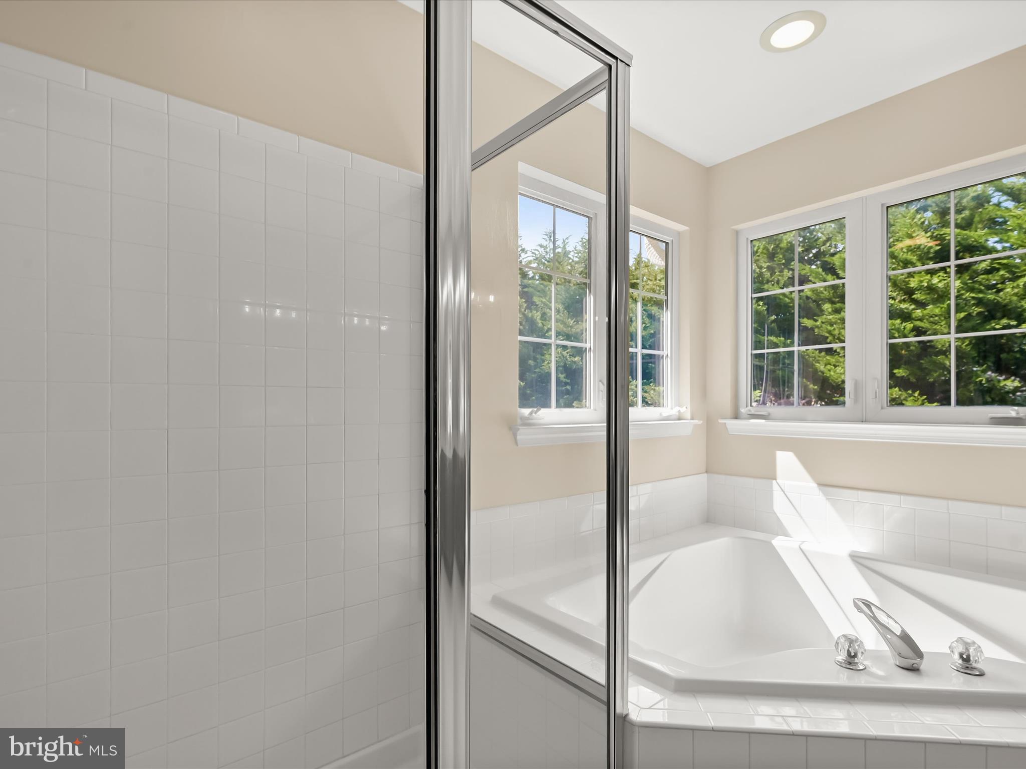 OATLAND FARM - Residential