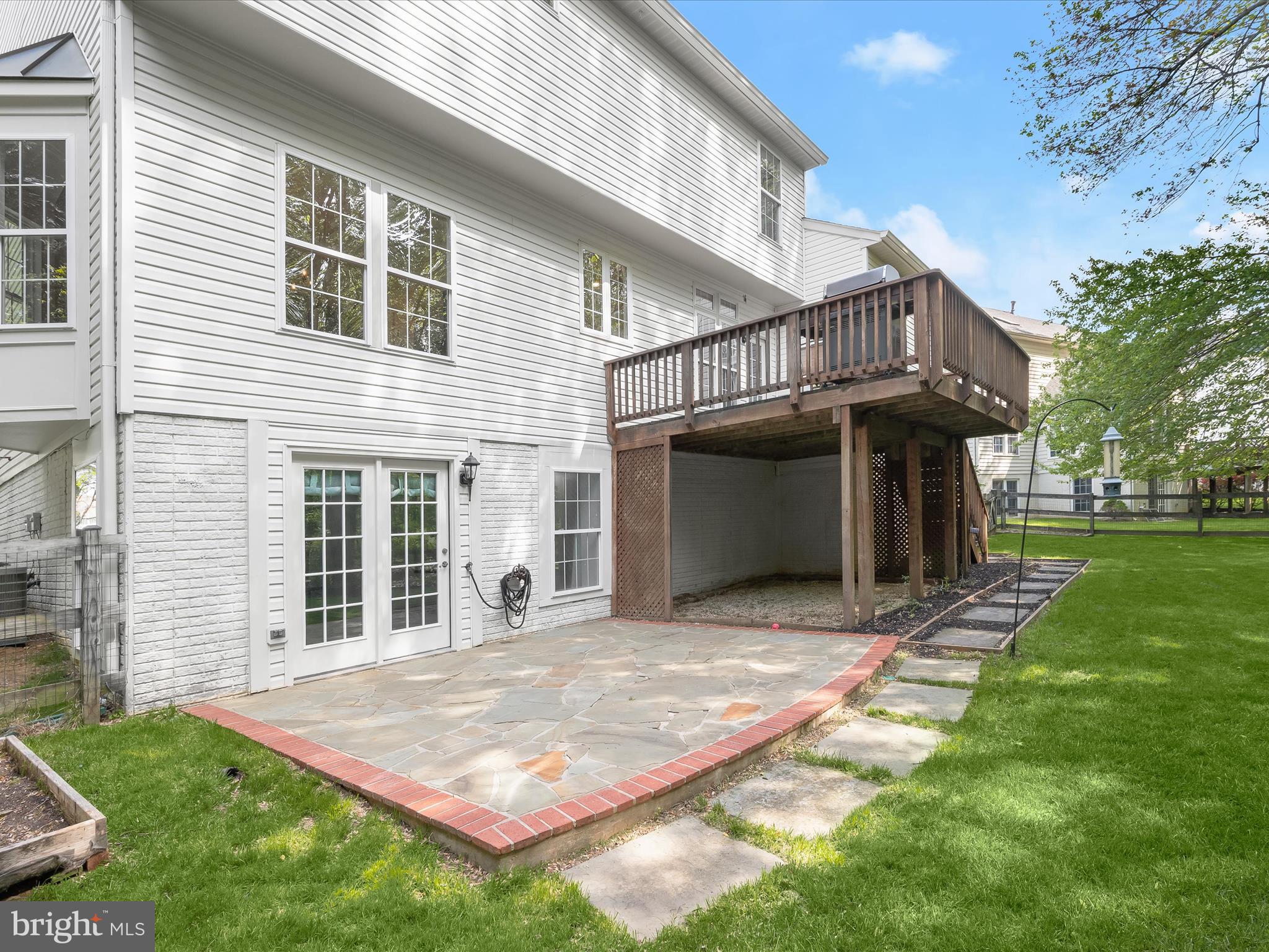 OATLAND FARM - Residential