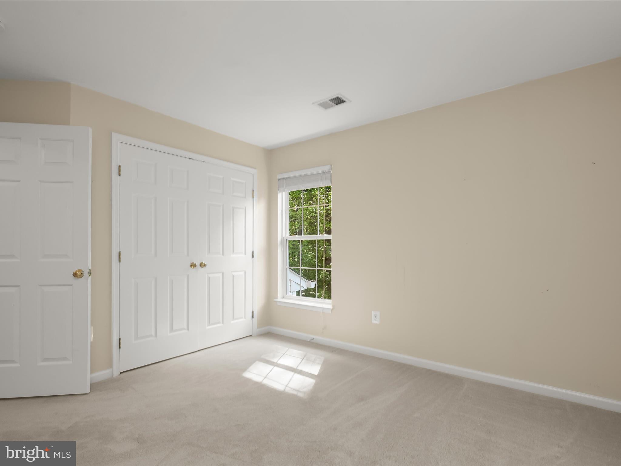 OATLAND FARM - Residential