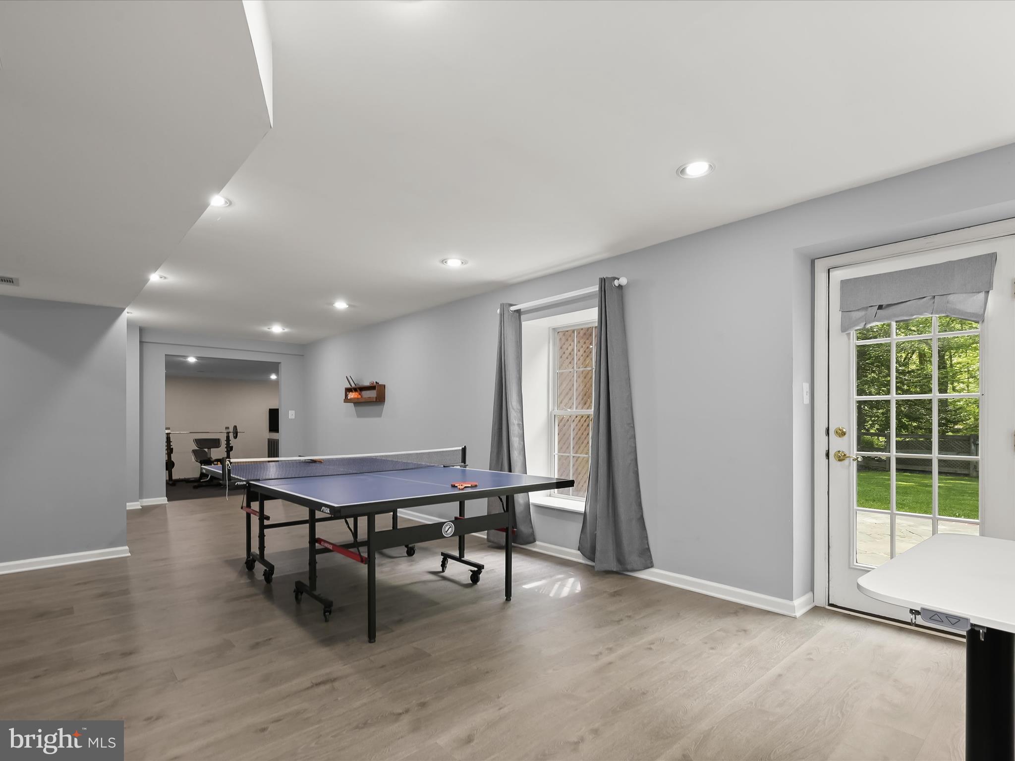 OATLAND FARM - Residential