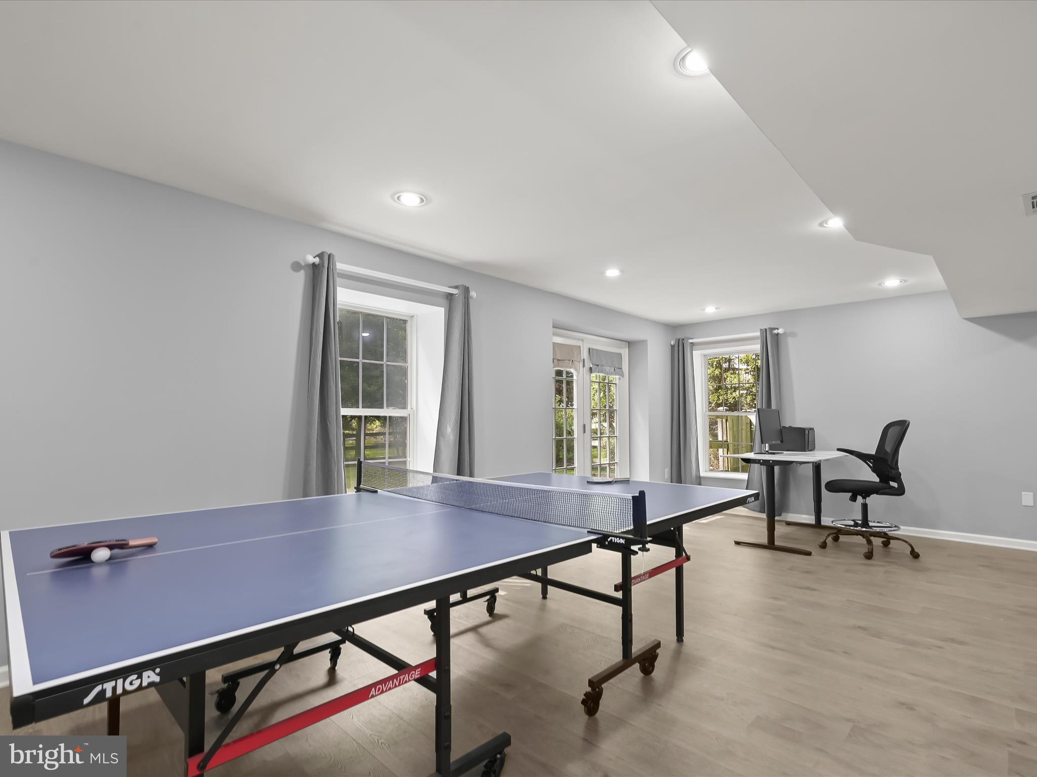 OATLAND FARM - Residential