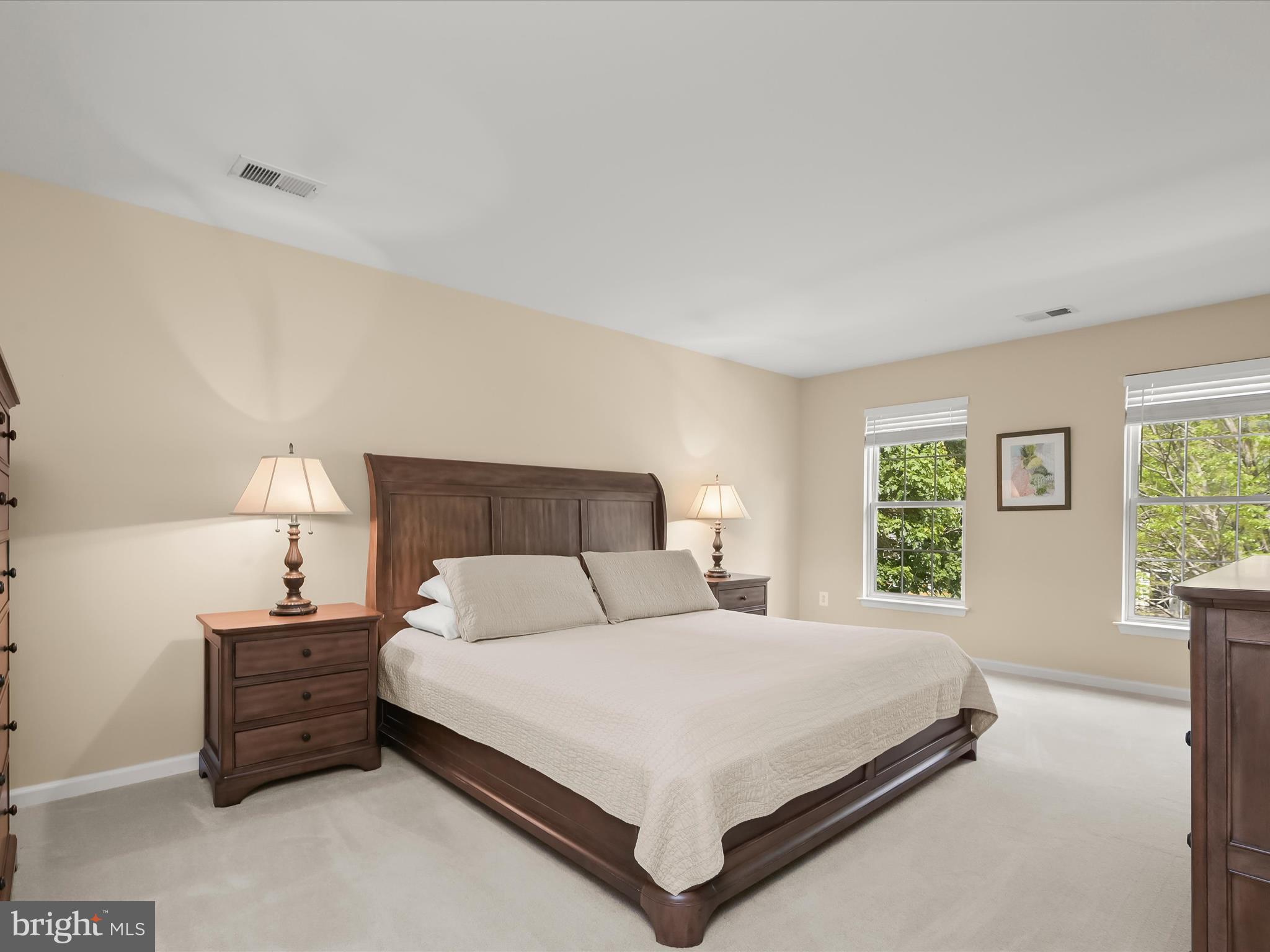 OATLAND FARM - Residential