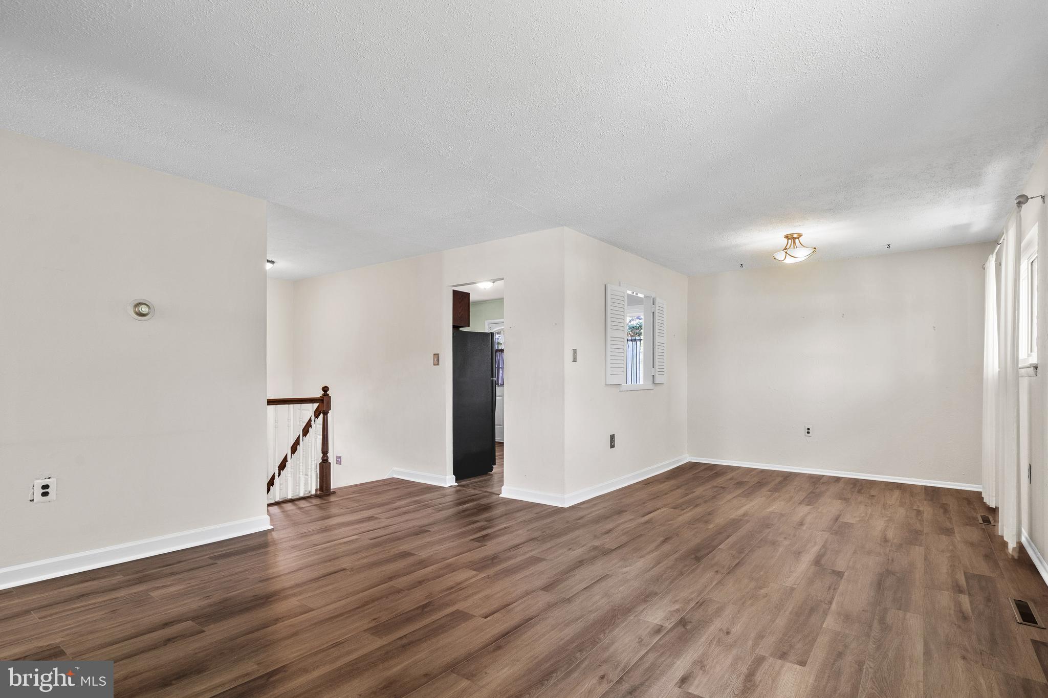 VALLEYWOOD - Residential