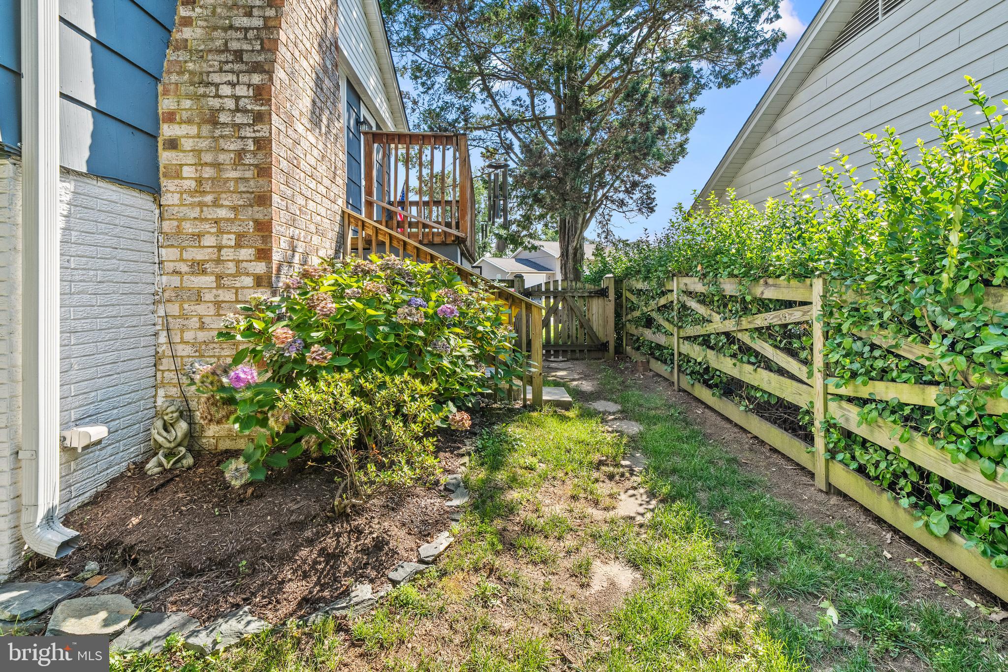 VALLEYWOOD - Residential