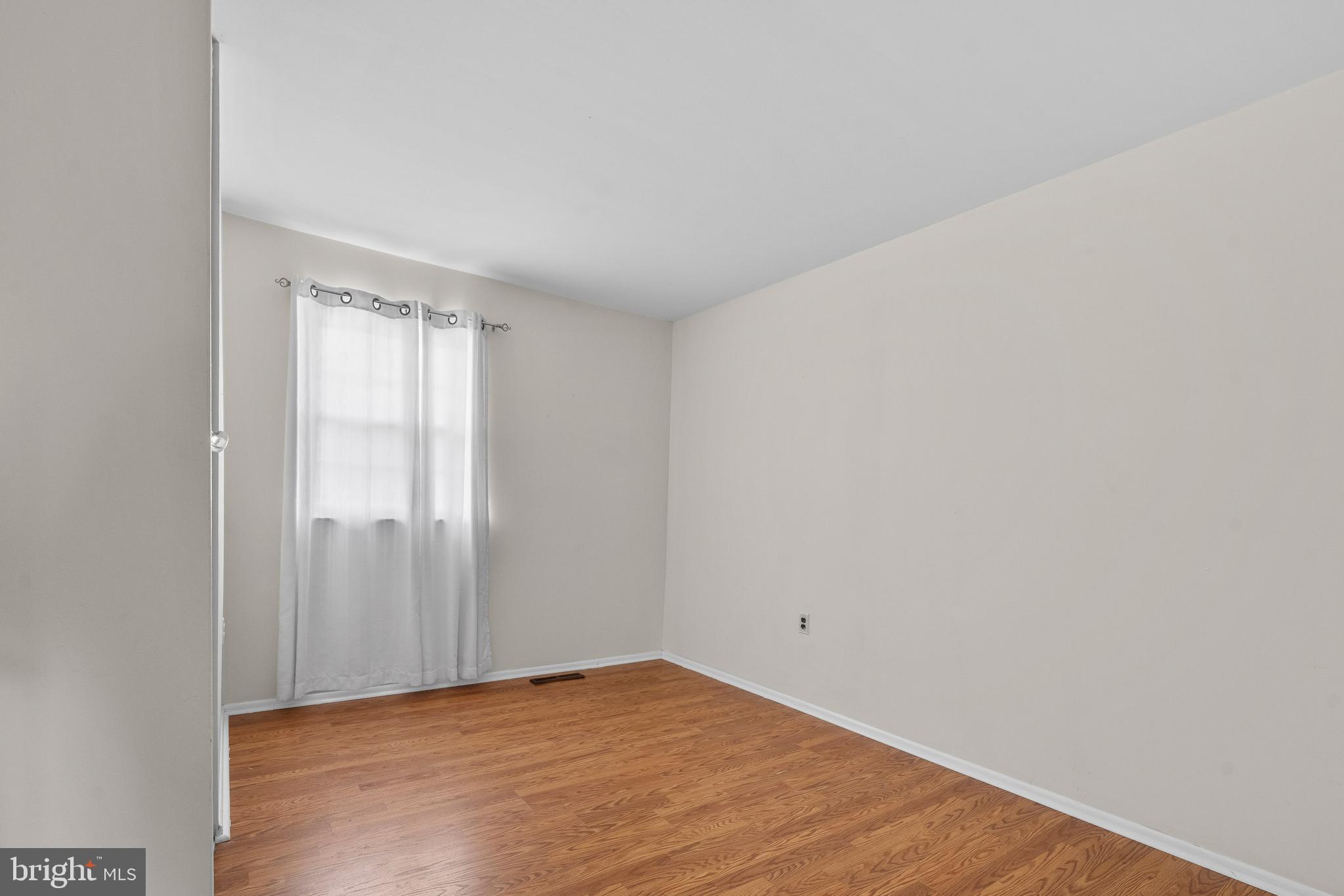 VALLEYWOOD - Residential