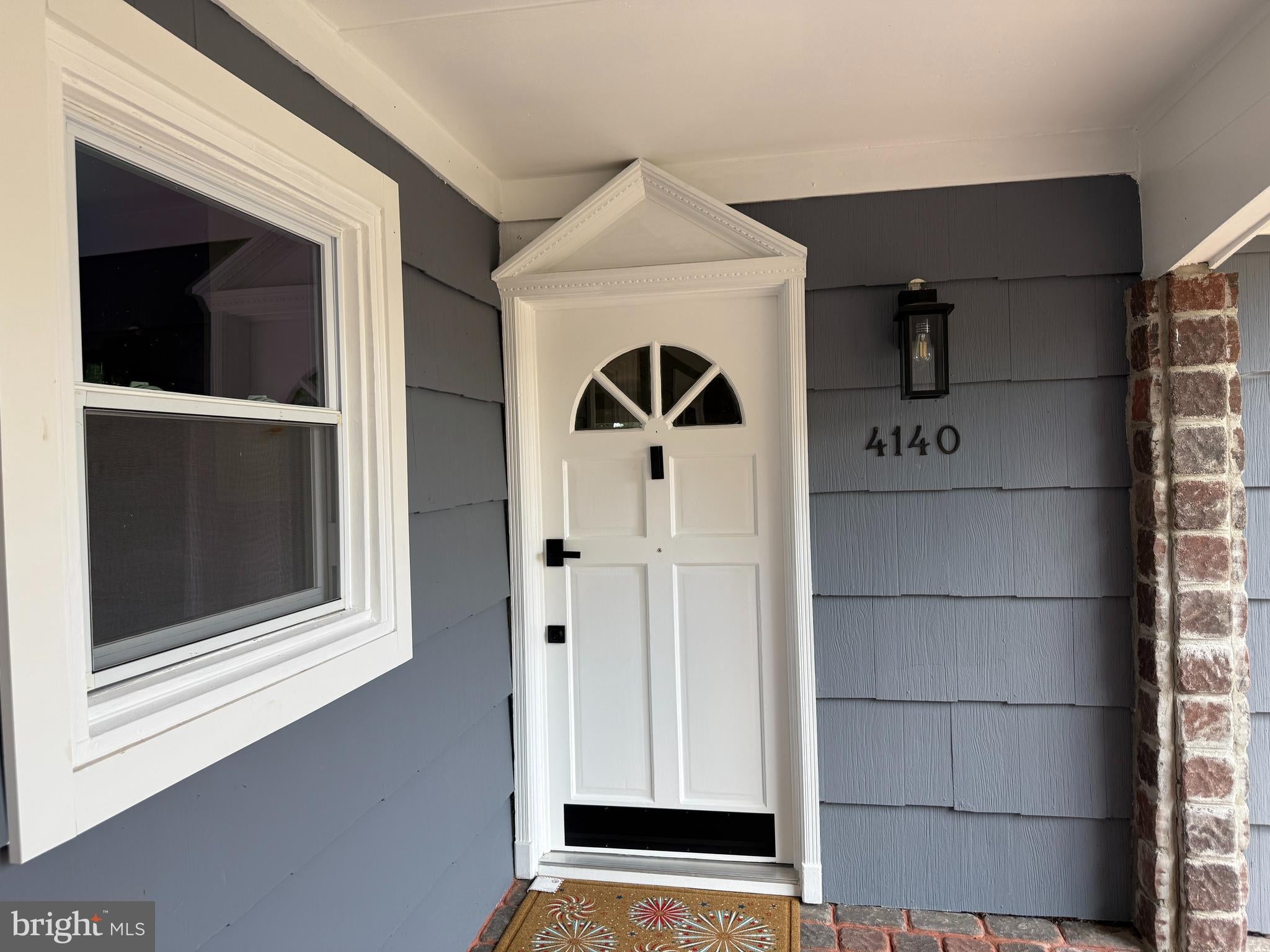 4140 POINT HOLLOW LN