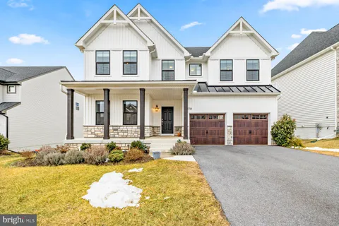 2758 Hillfield Drive, Frederick, MD 21702 - #: MDFR2077038