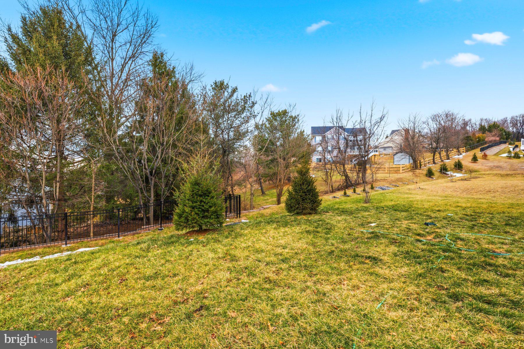 2758 HILLFIELD DRIVE