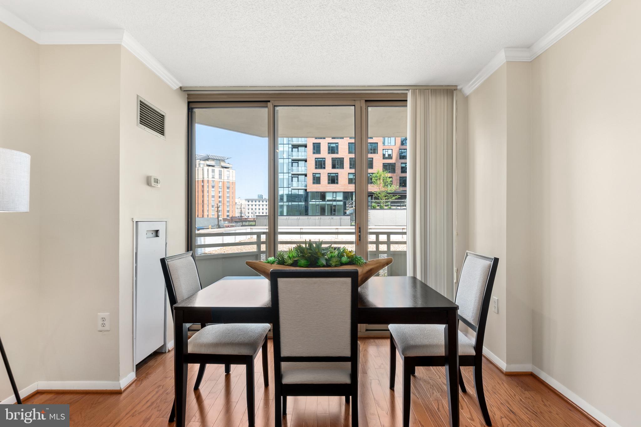 FAIRMONT PLAZA - Residential
