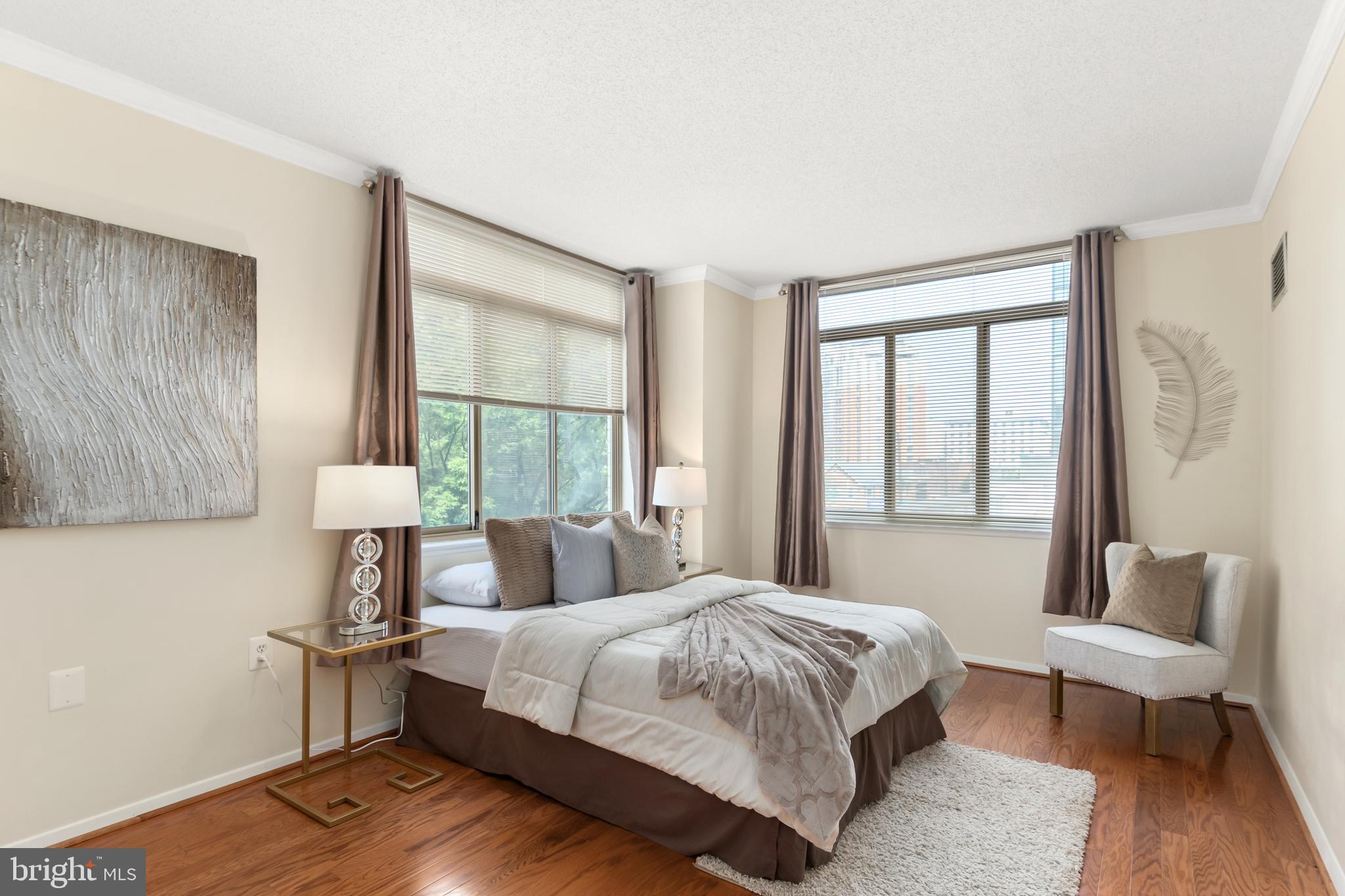 FAIRMONT PLAZA - Residential
