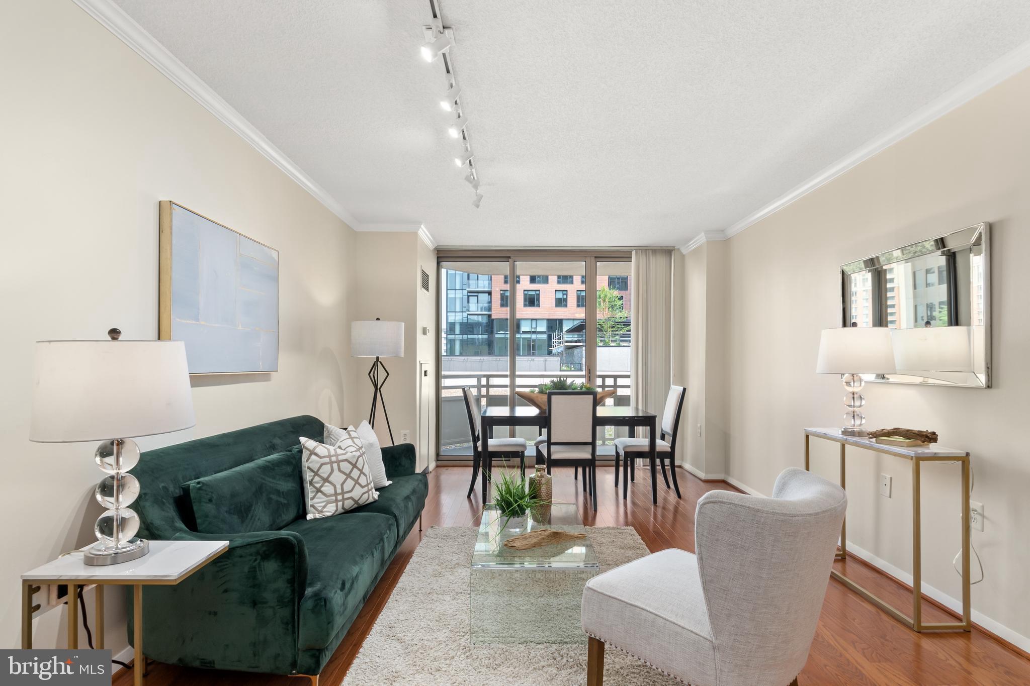 FAIRMONT PLAZA - Residential