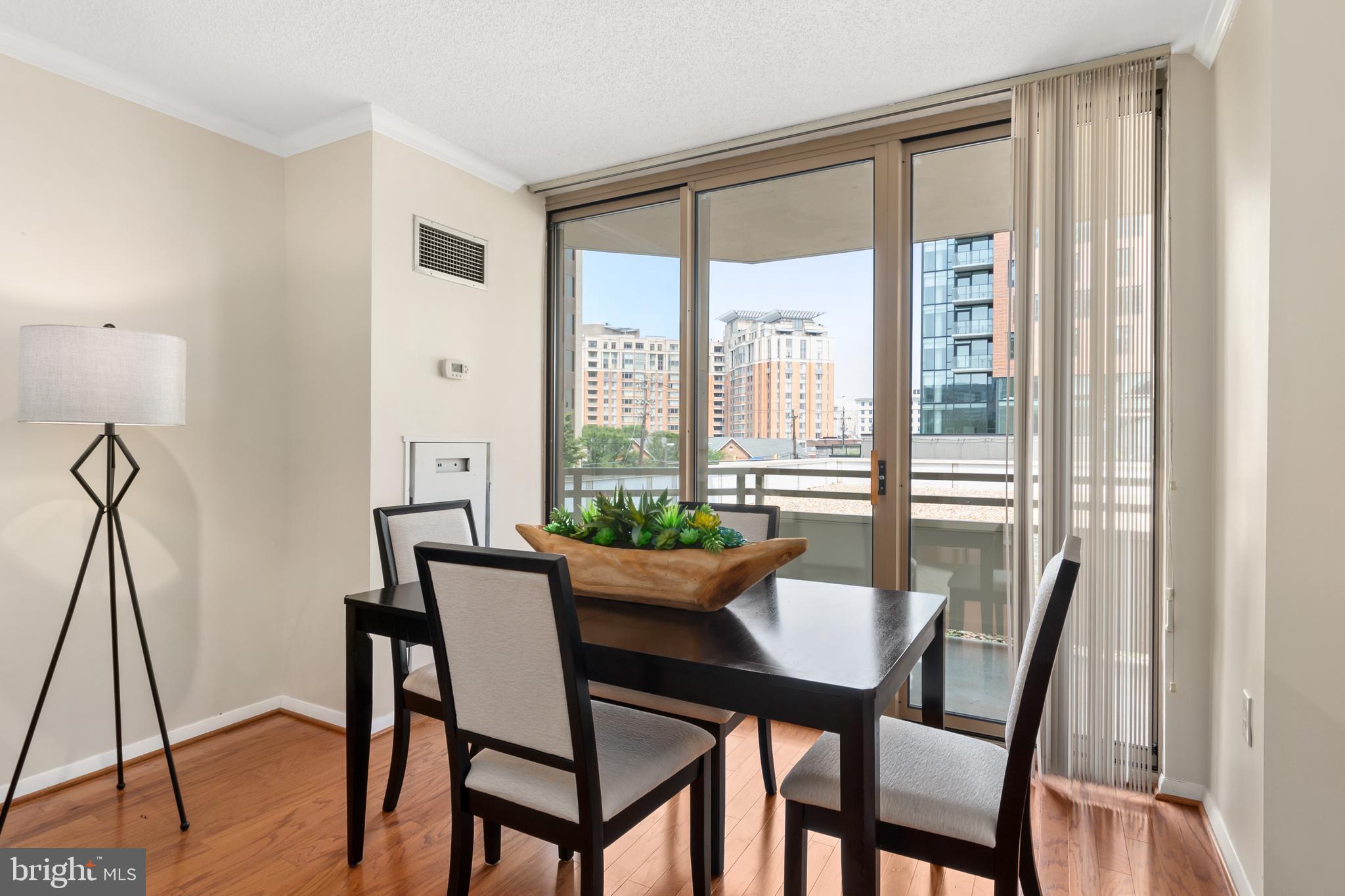 FAIRMONT PLAZA - Residential