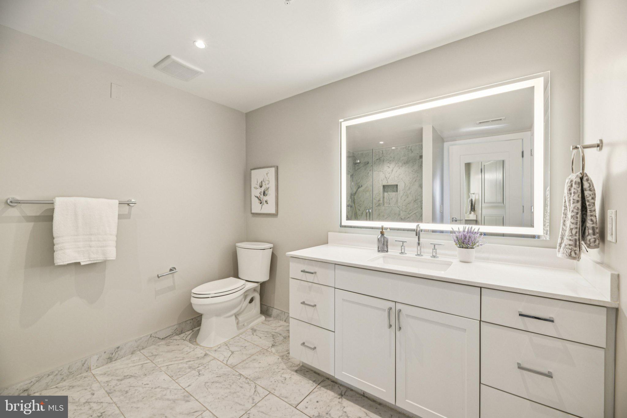 925 N FAIRFAX STREET 908