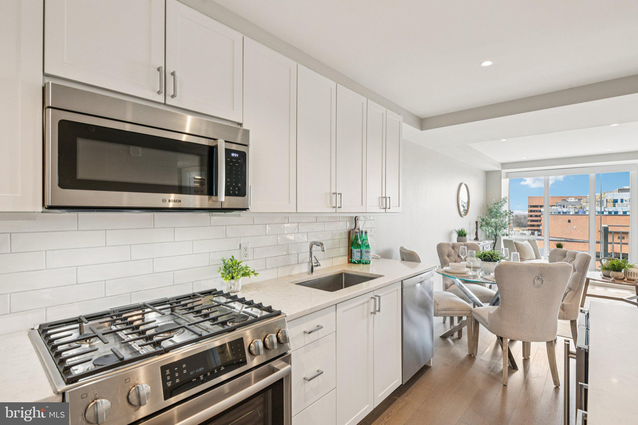 925 N FAIRFAX STREET 908