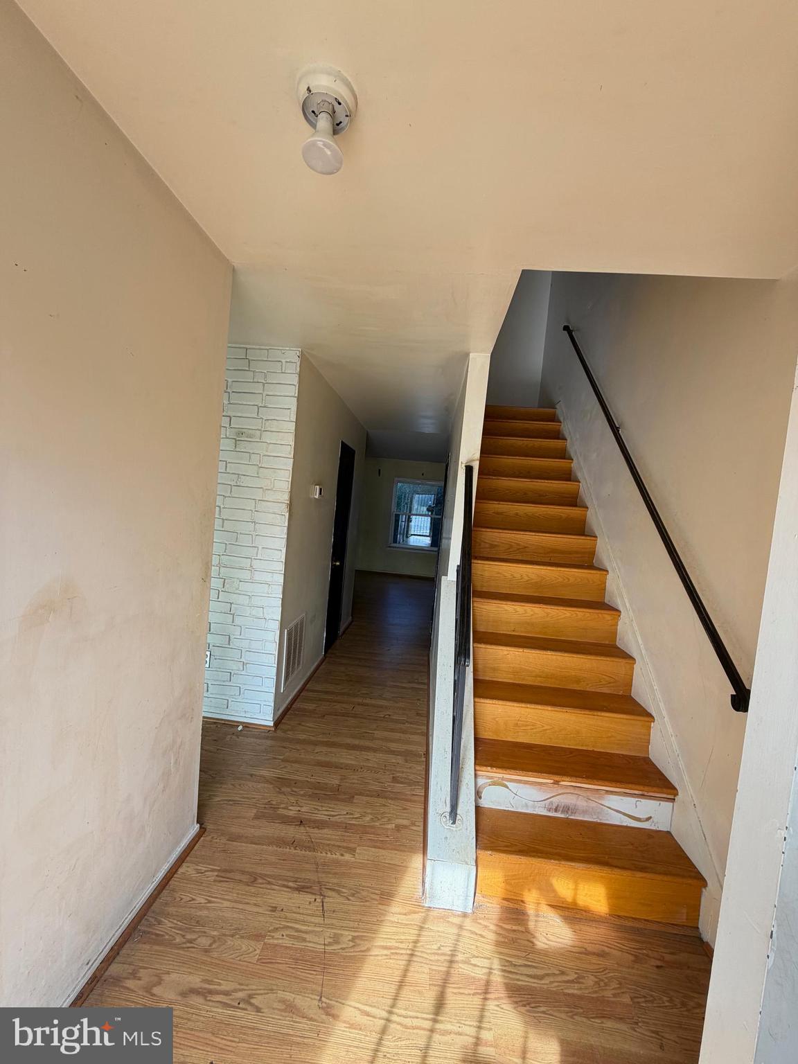 HILLCREST ORCHARDS - Residential