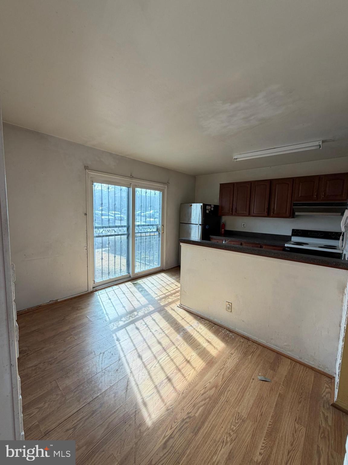 HILLCREST ORCHARDS - Residential