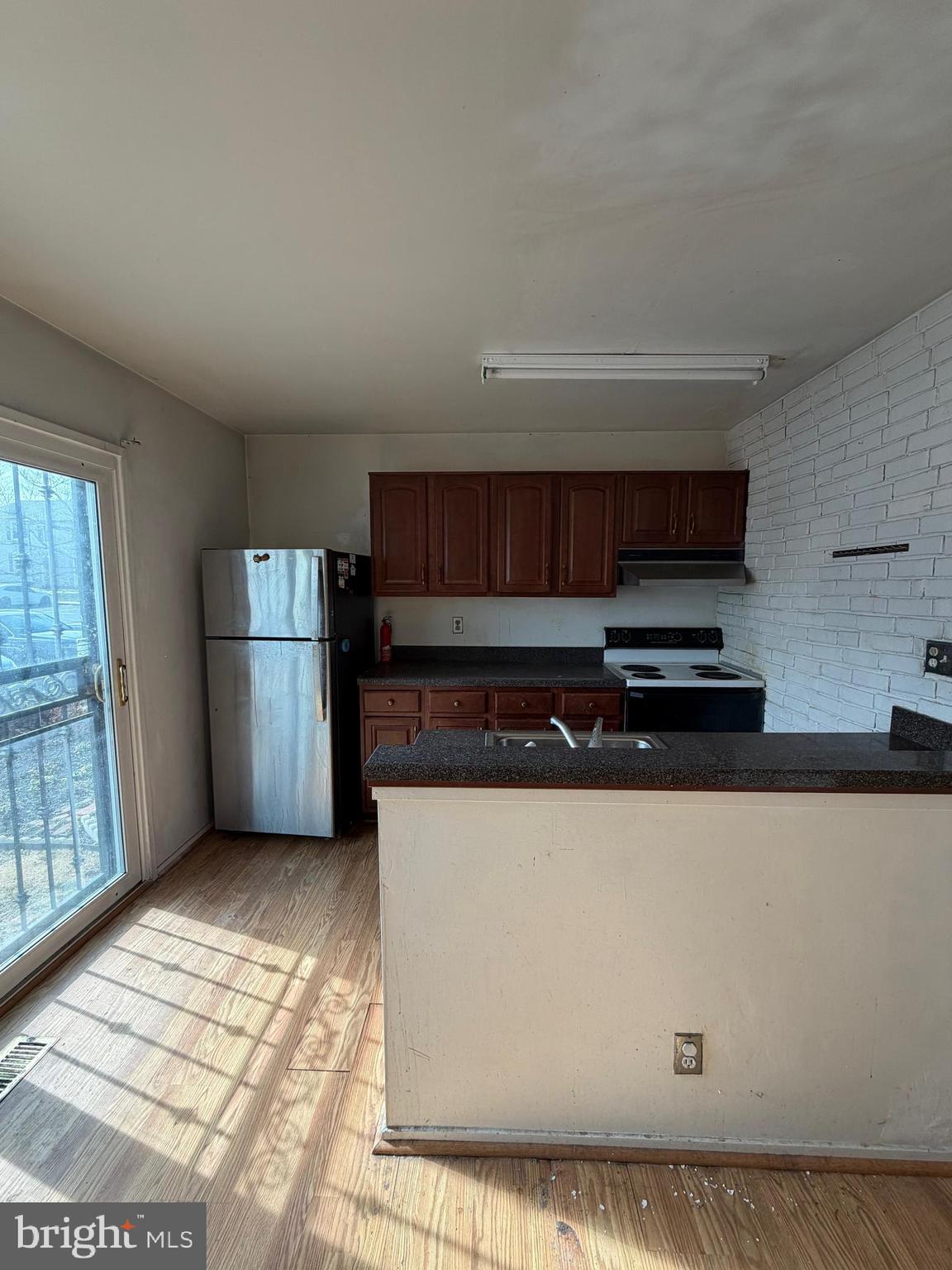 HILLCREST ORCHARDS - Residential