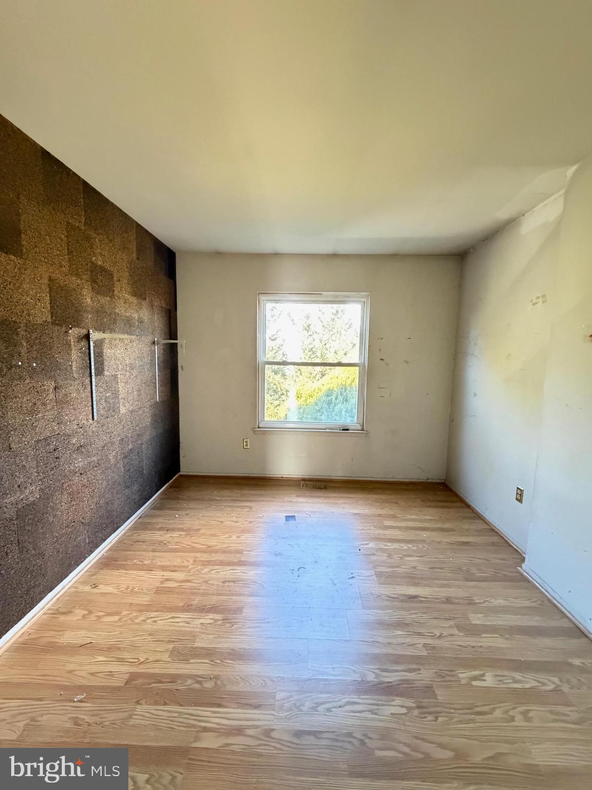 HILLCREST ORCHARDS - Residential