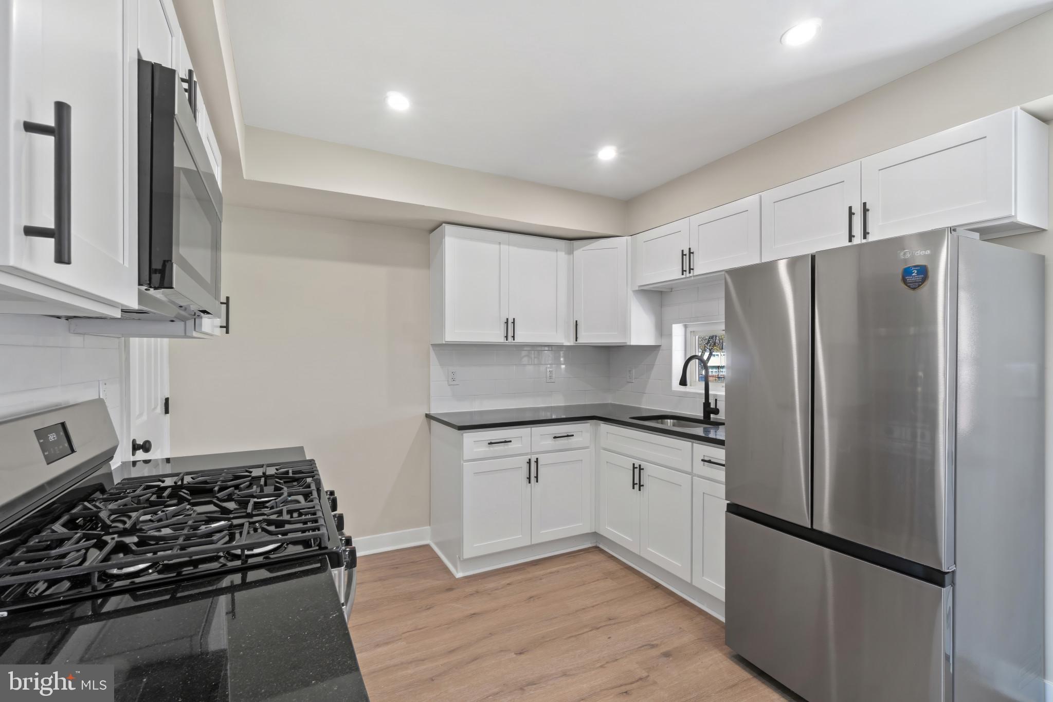 RIVERWOOD PARK - Residential