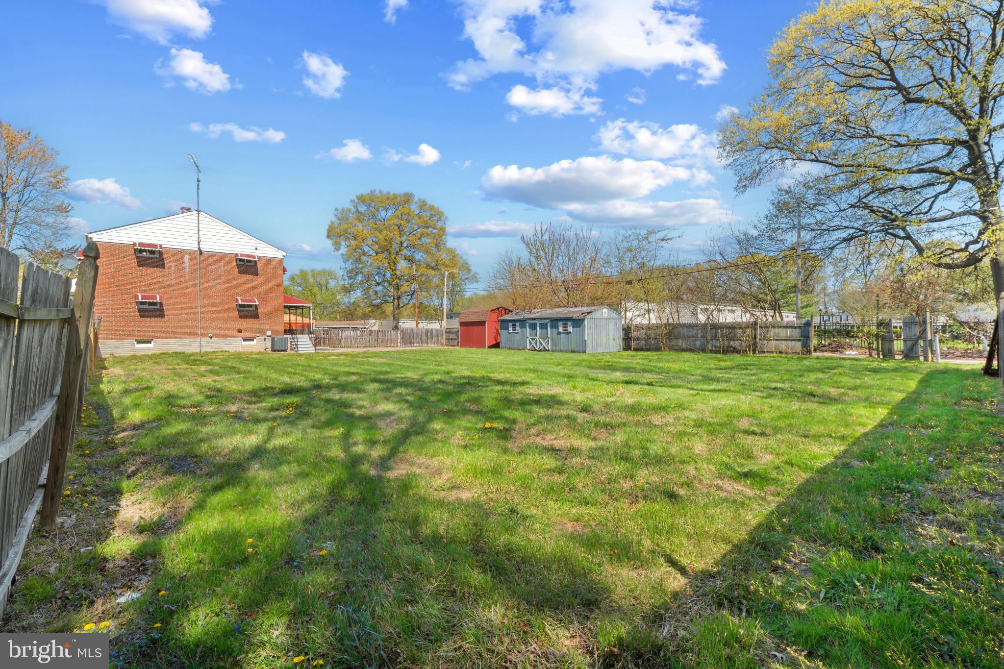 RIVERWOOD PARK - Residential