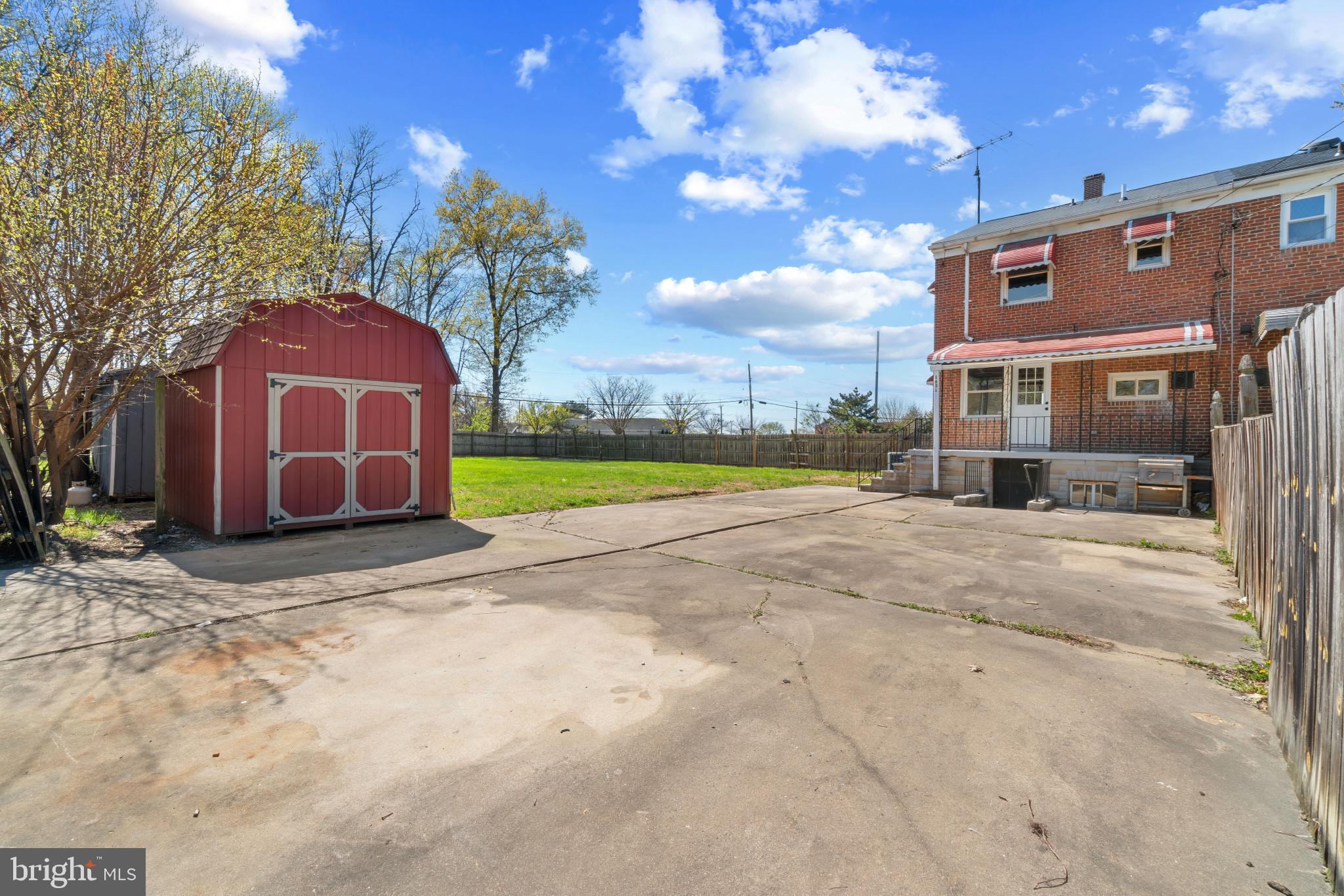 RIVERWOOD PARK - Residential