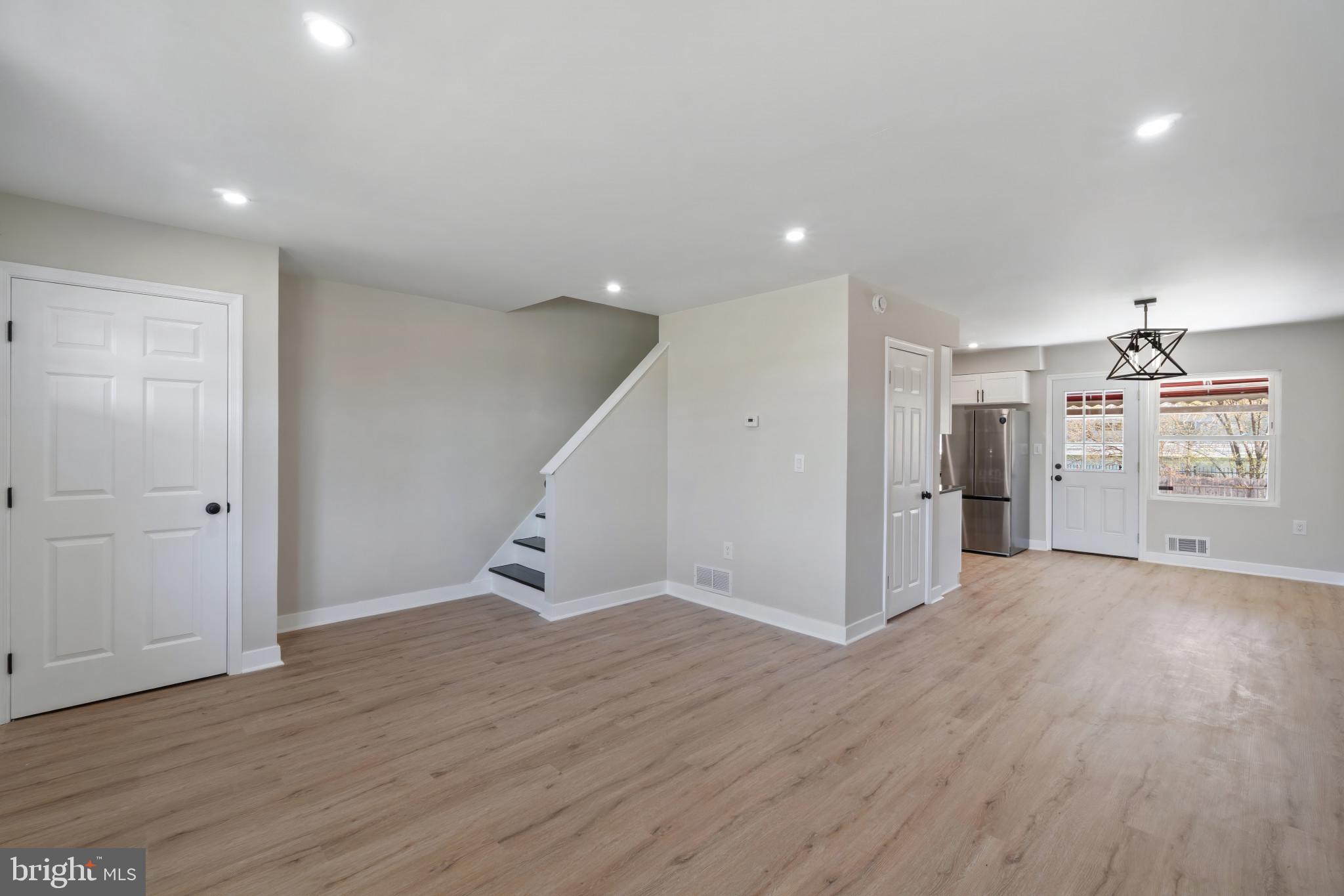 RIVERWOOD PARK - Residential