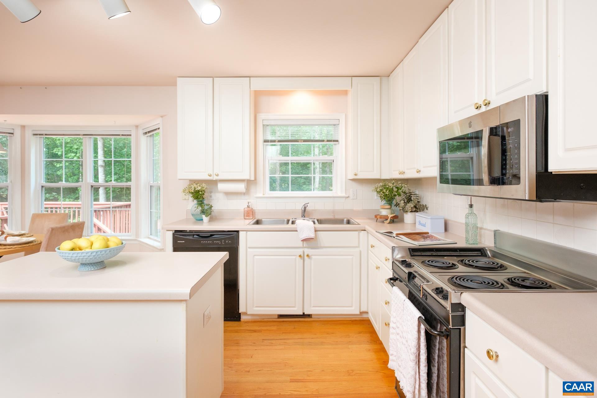 FOREST LAKES SOUTH - Residential