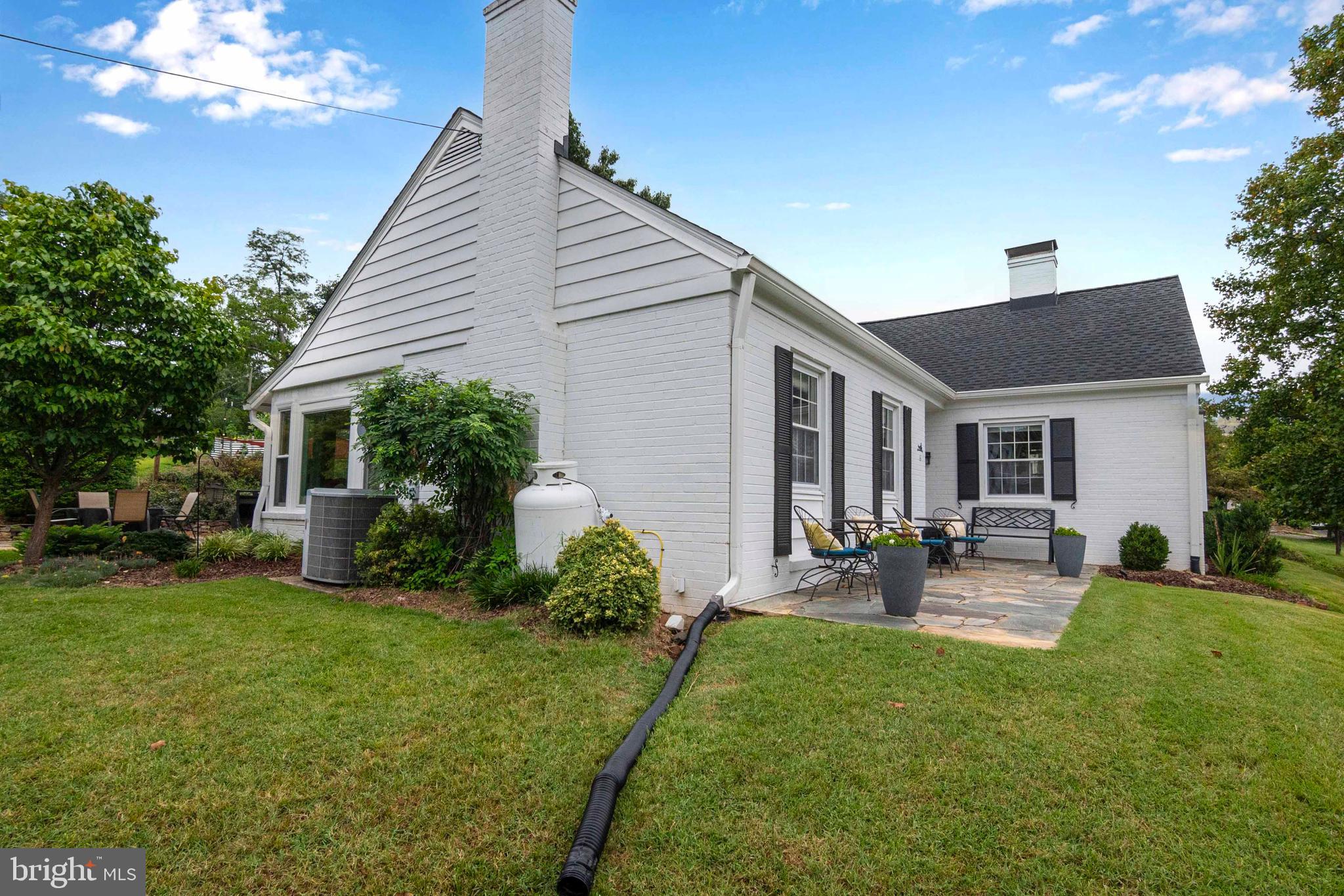 EDGEWOOD PARK - Residential