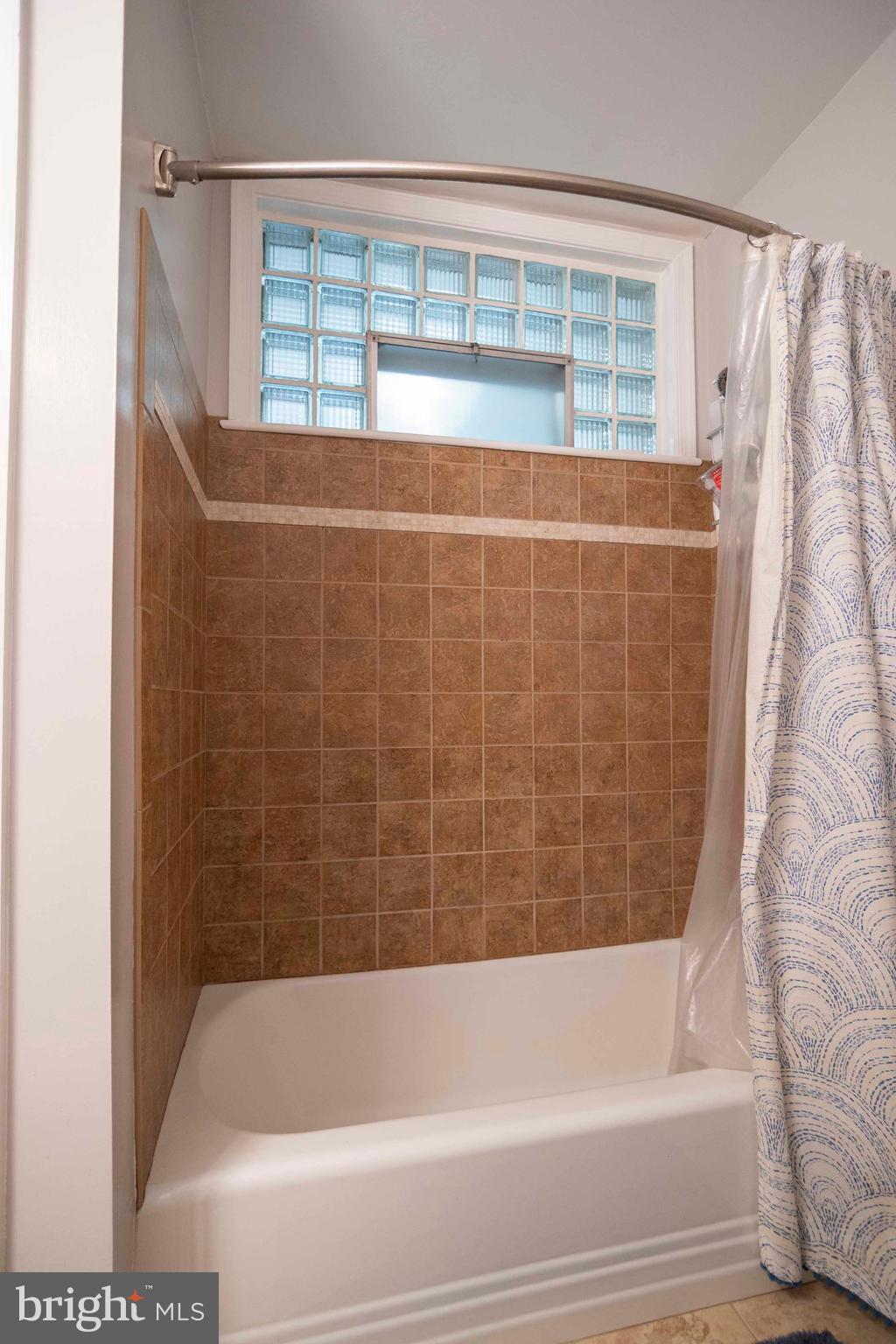 EDGEWOOD PARK - Residential