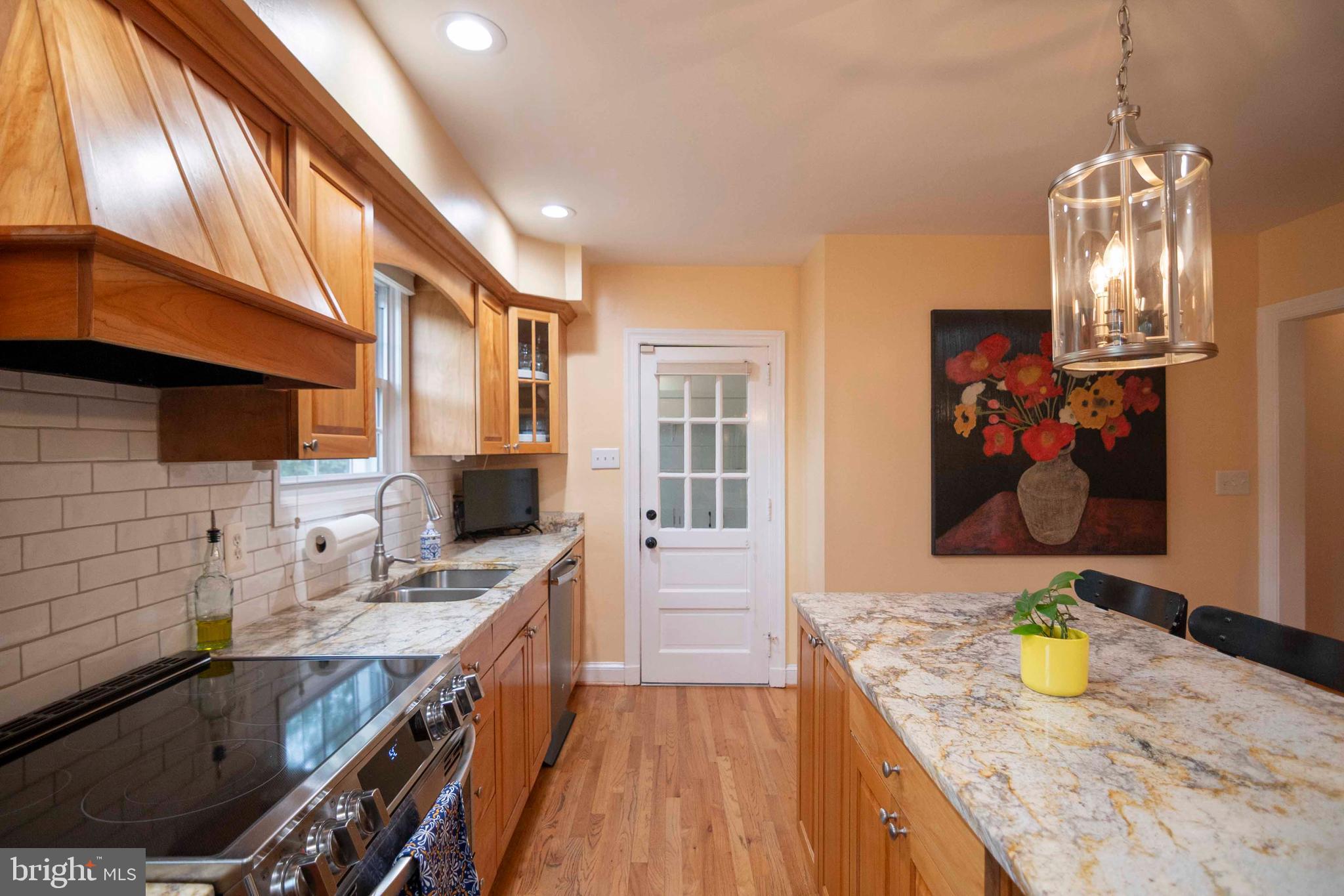 EDGEWOOD PARK - Residential