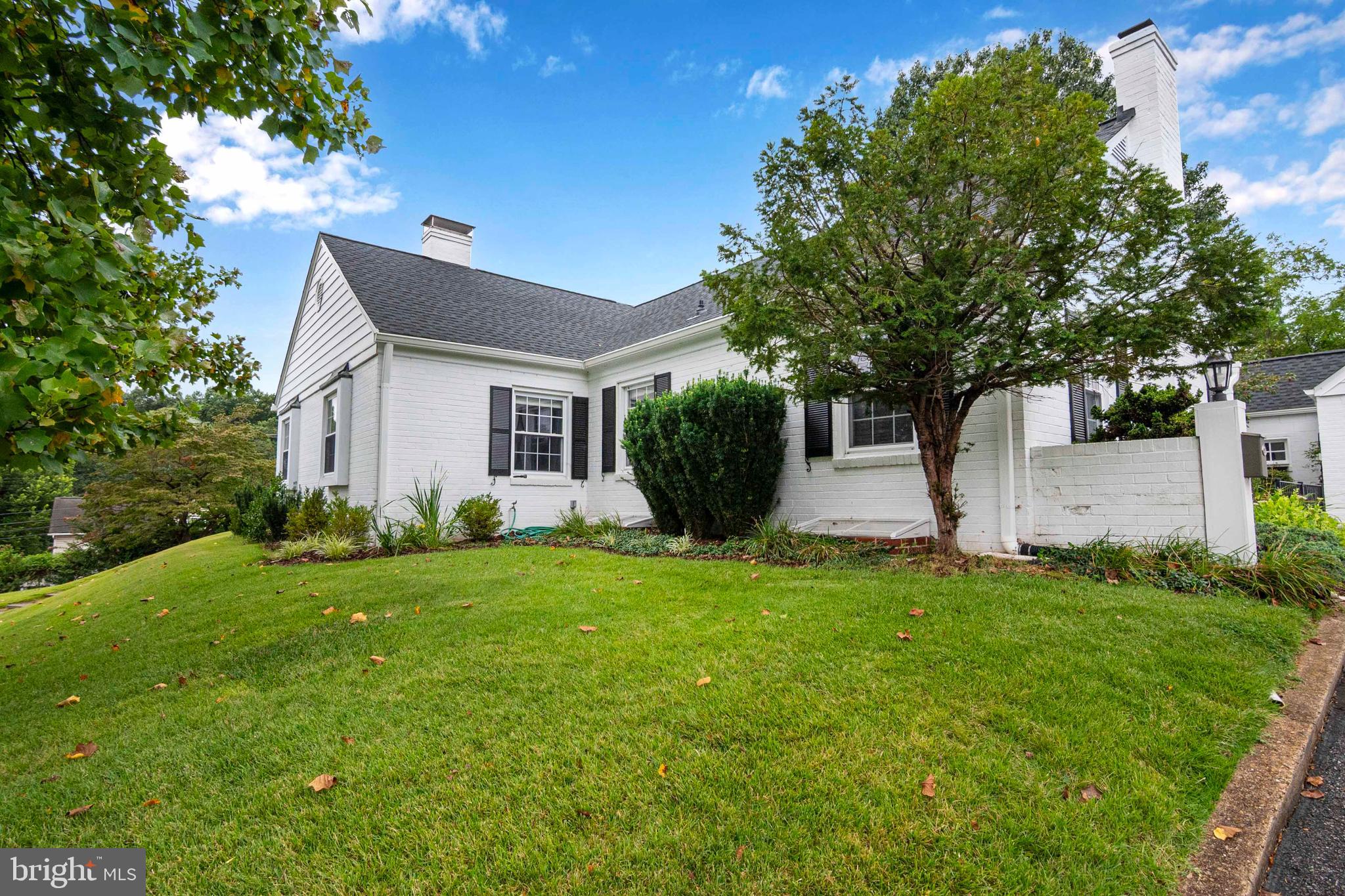 EDGEWOOD PARK - Residential