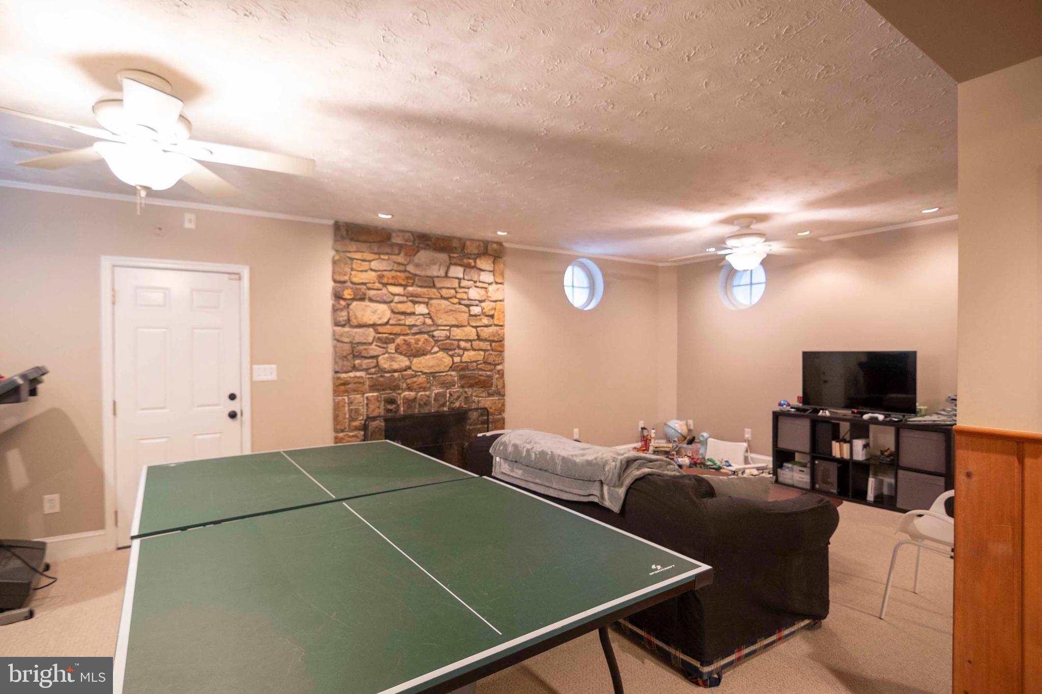 EDGEWOOD PARK - Residential