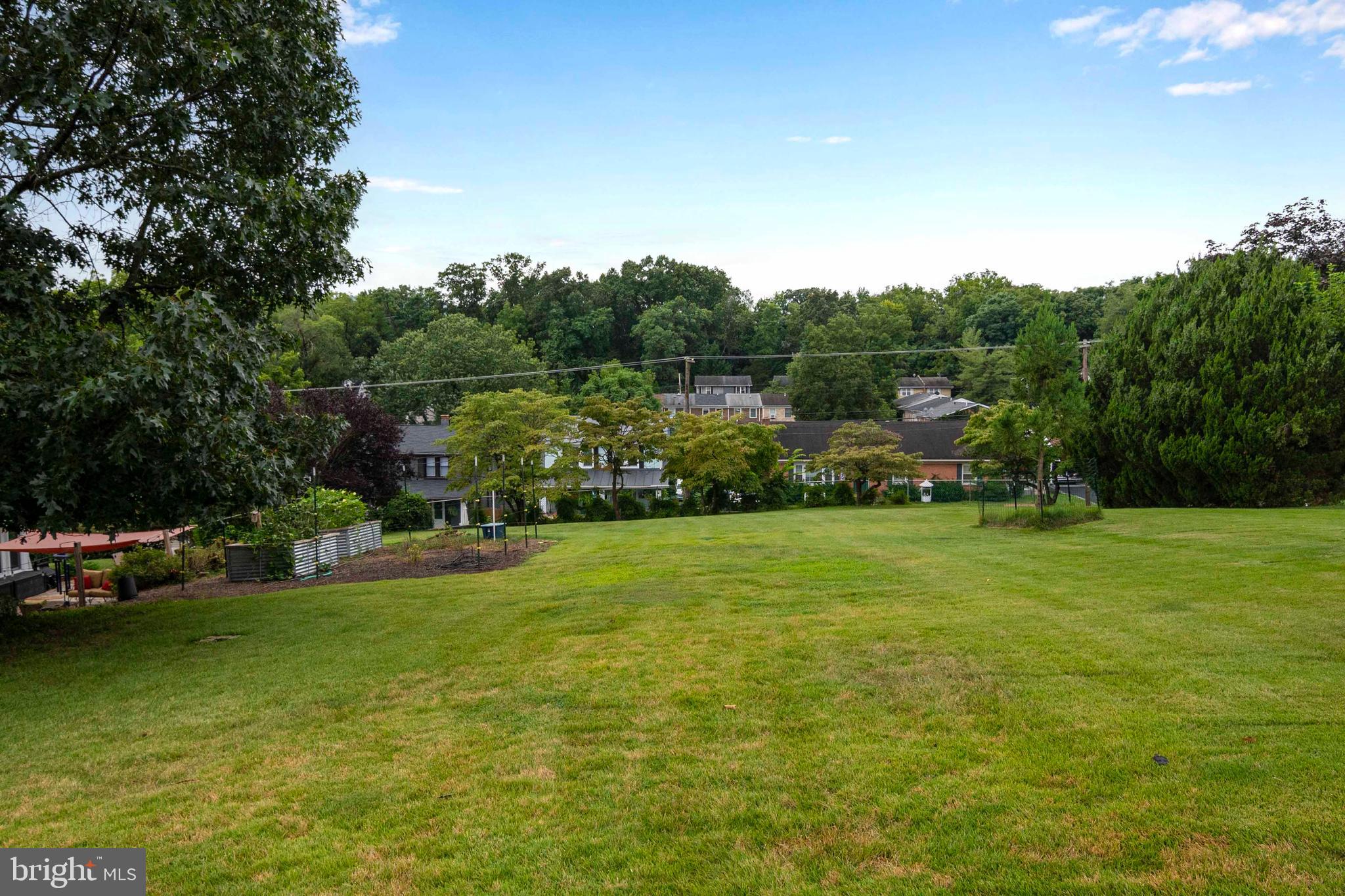 EDGEWOOD PARK - Residential