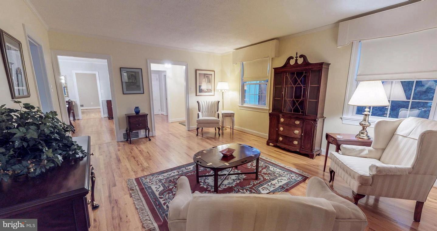 EDGEWOOD PARK - Residential