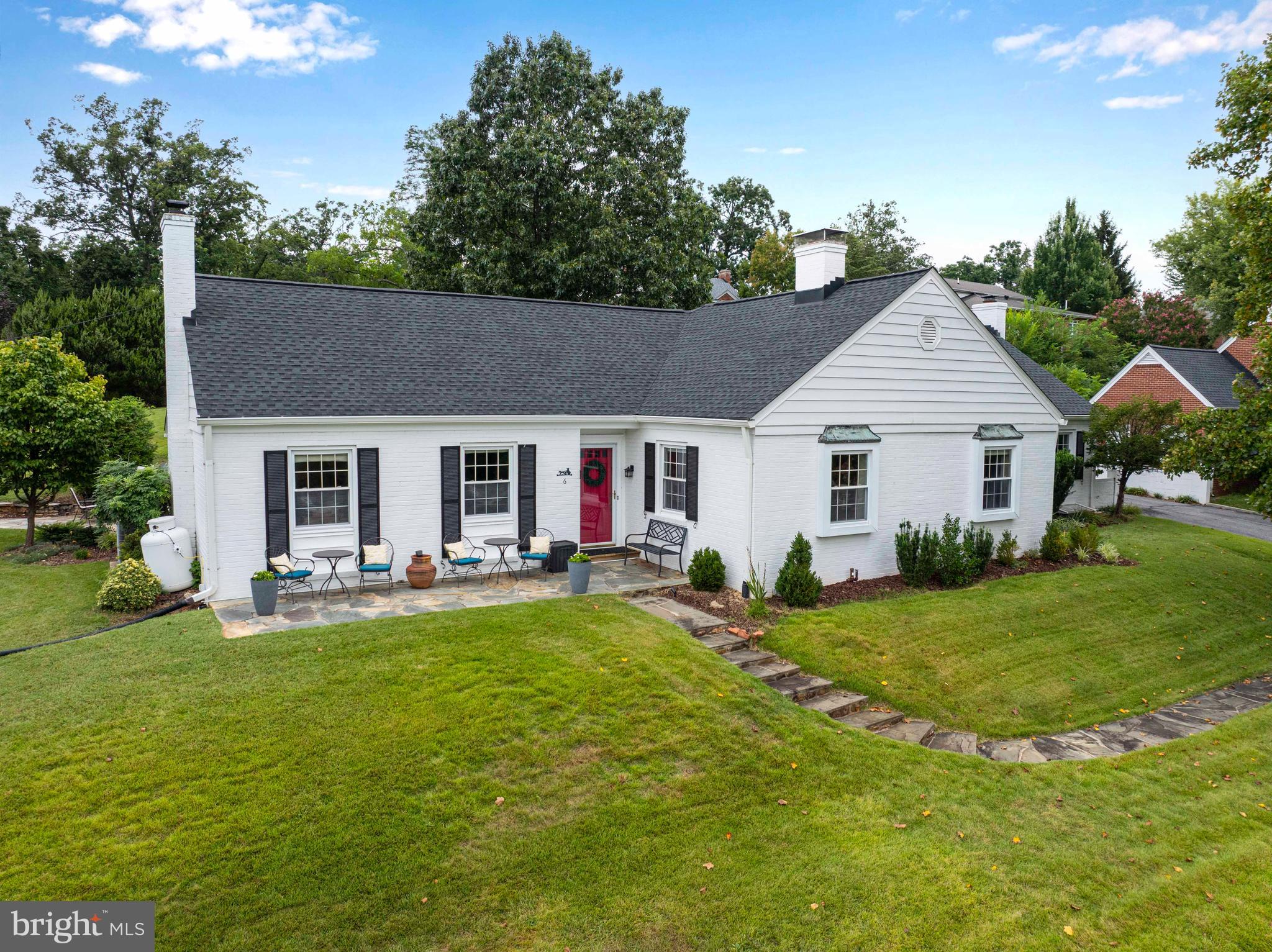 EDGEWOOD PARK - Residential