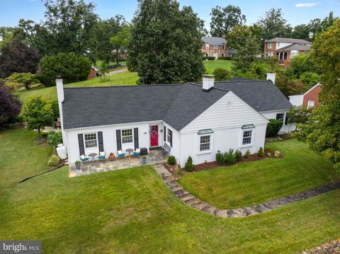 6 MASSIE STREET FRONT ROYAL VA 22630