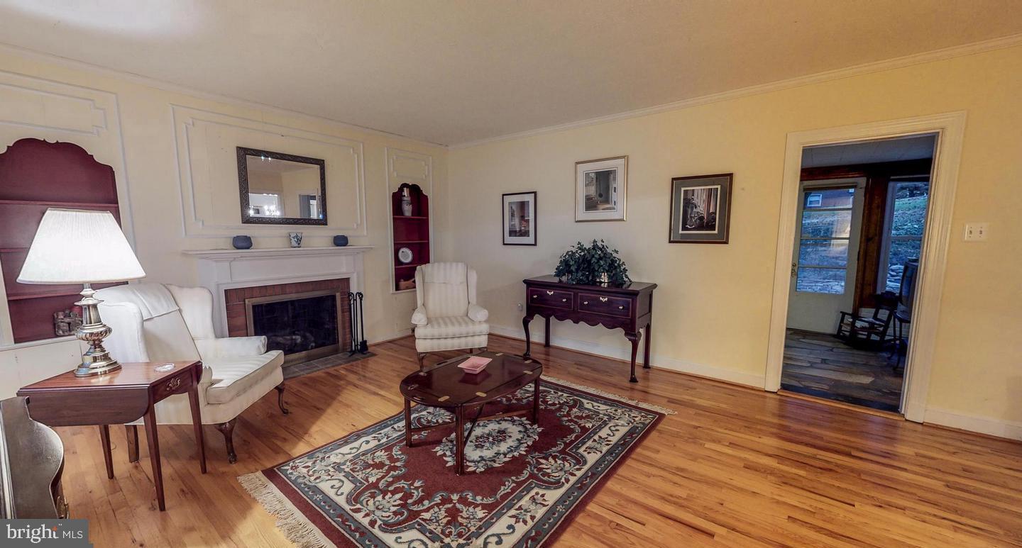 EDGEWOOD PARK - Residential