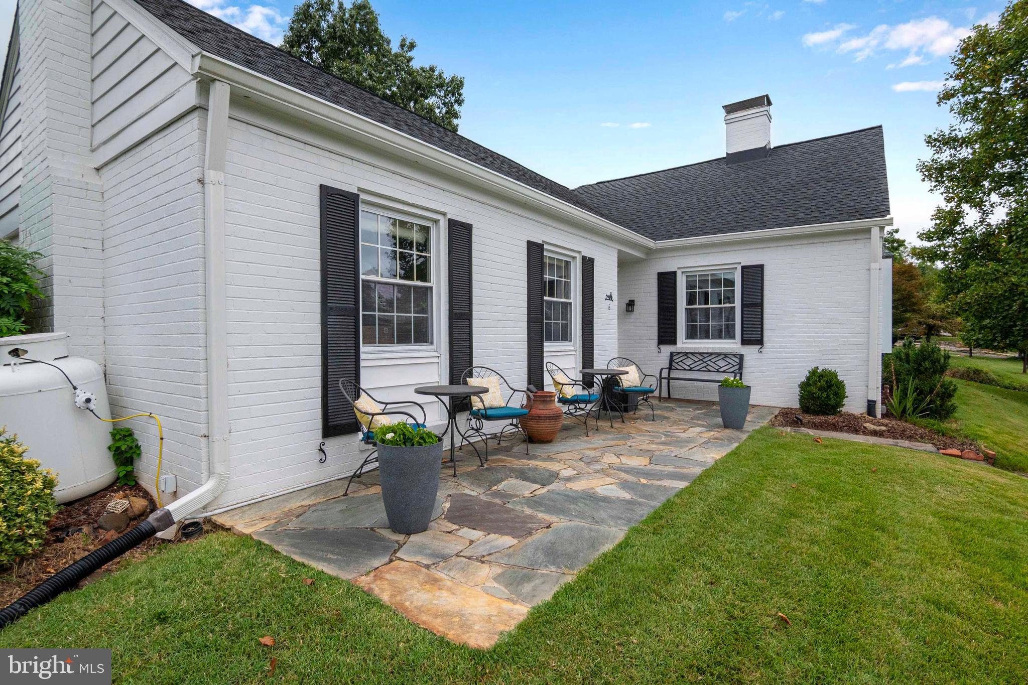 EDGEWOOD PARK - Residential