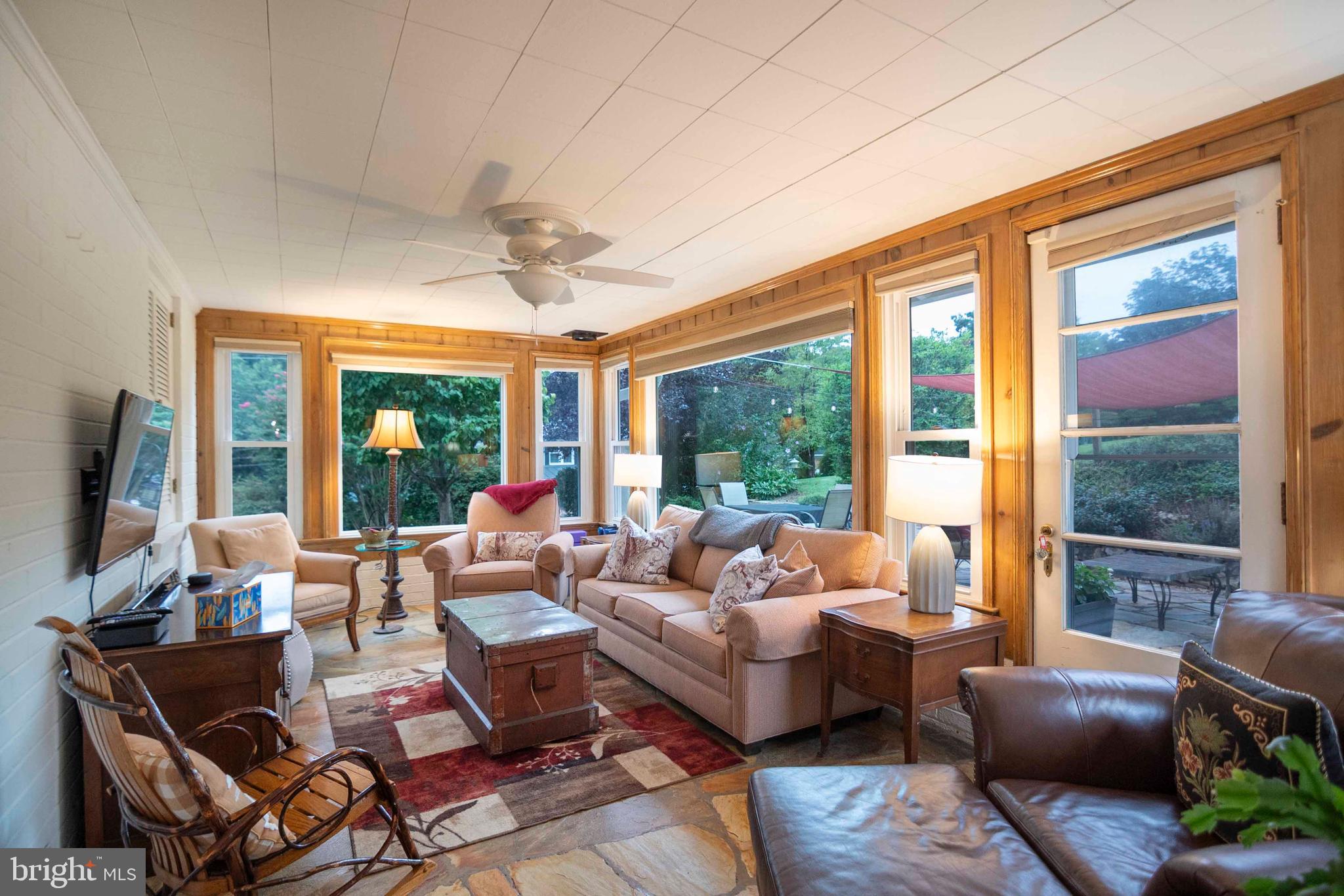 EDGEWOOD PARK - Residential