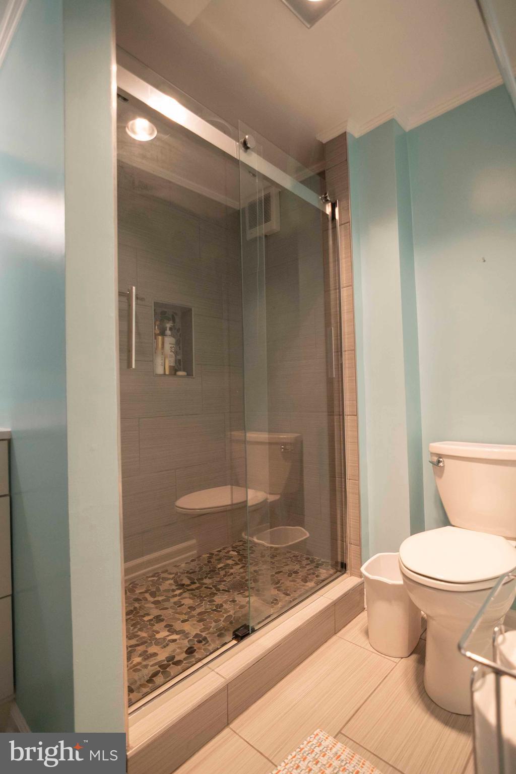 EDGEWOOD PARK - Residential