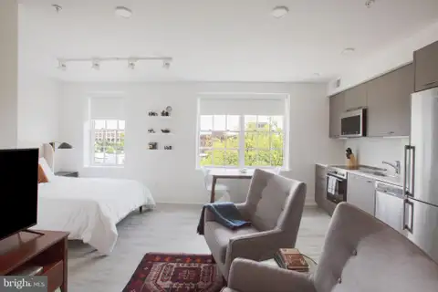 MLS: DCDC2272076